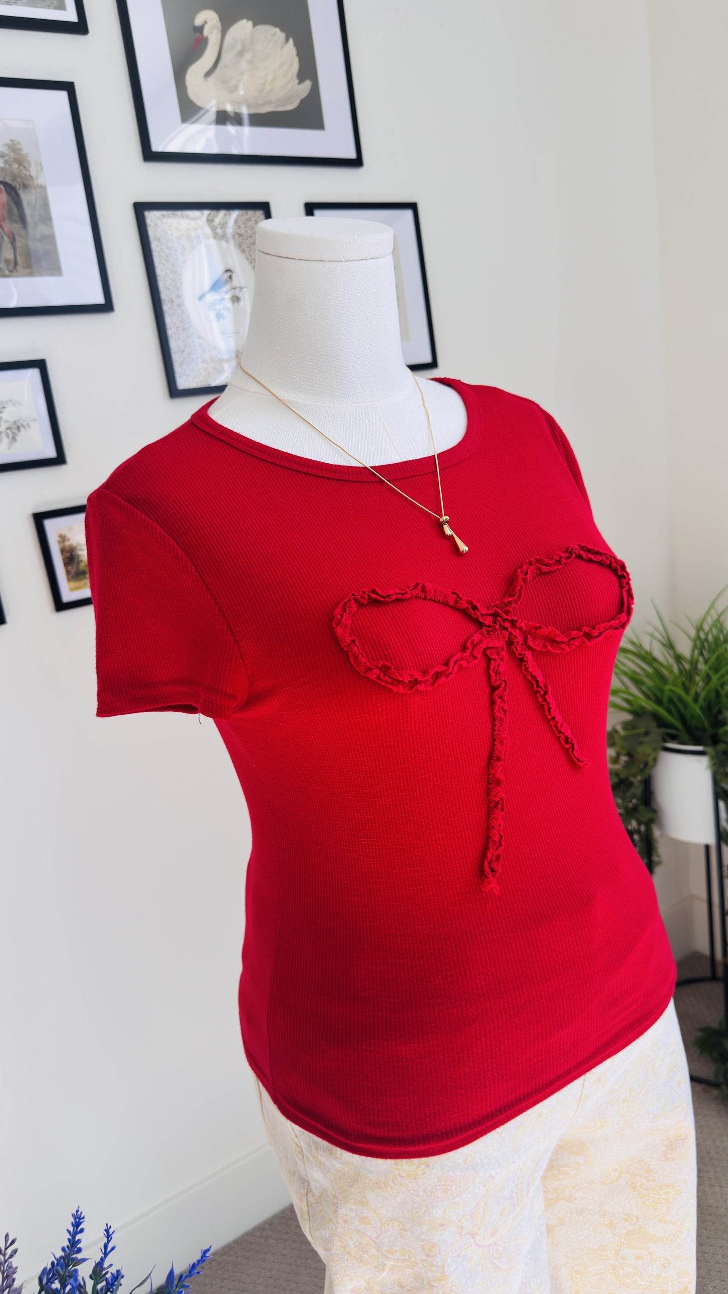 Pretty Garbage Red Ribbed Bow Applique Short Sleeve Top - Size M
