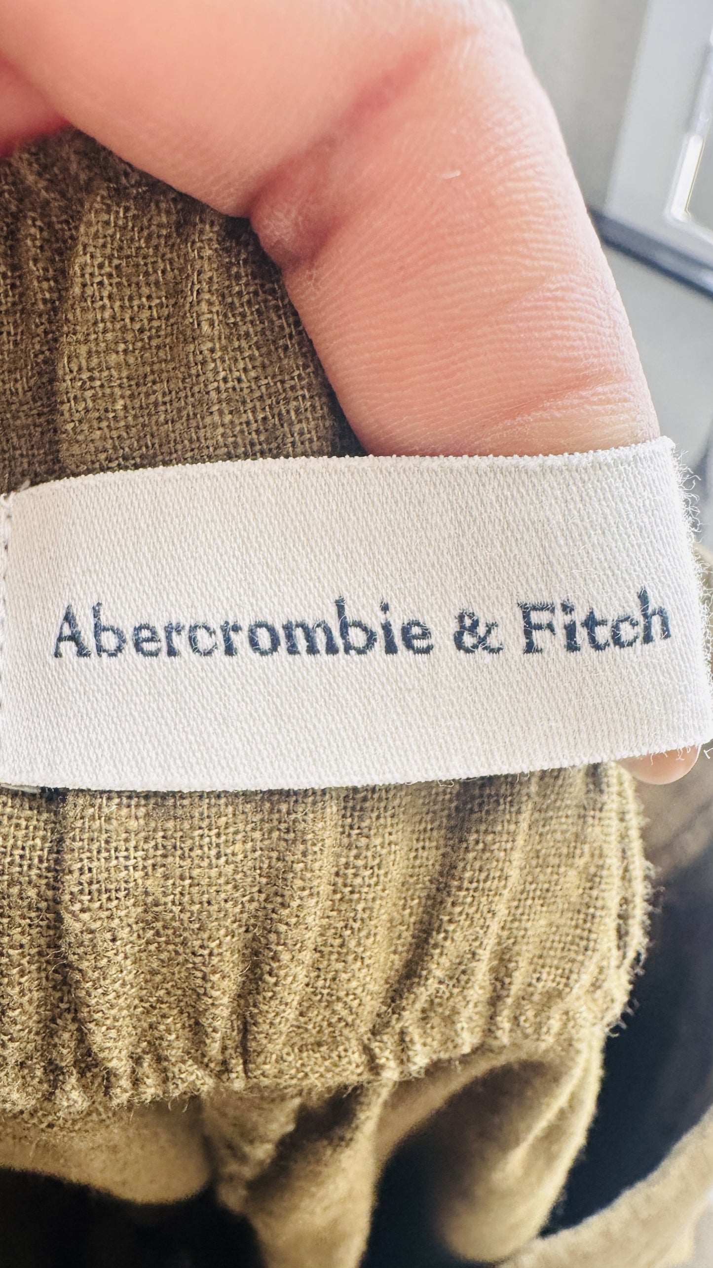 Abercrombie & Fitch Linen-Blend Wide-Leg Pleated Pants - Size S