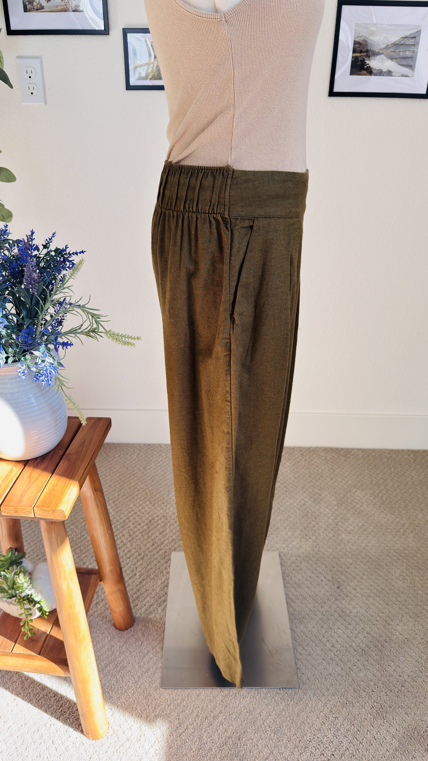 Abercrombie & Fitch Linen-Blend Wide-Leg Pleated Pants - Size S