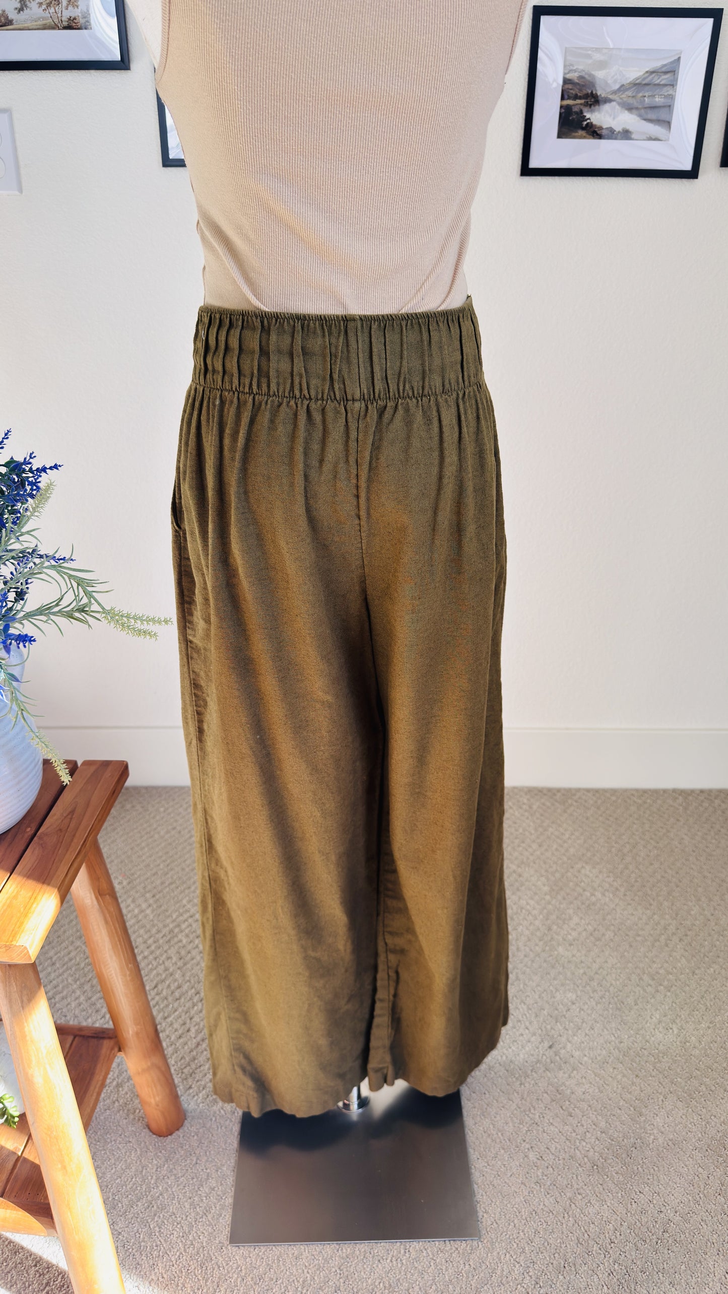 Abercrombie & Fitch Linen-Blend Wide-Leg Pleated Pants - Size S