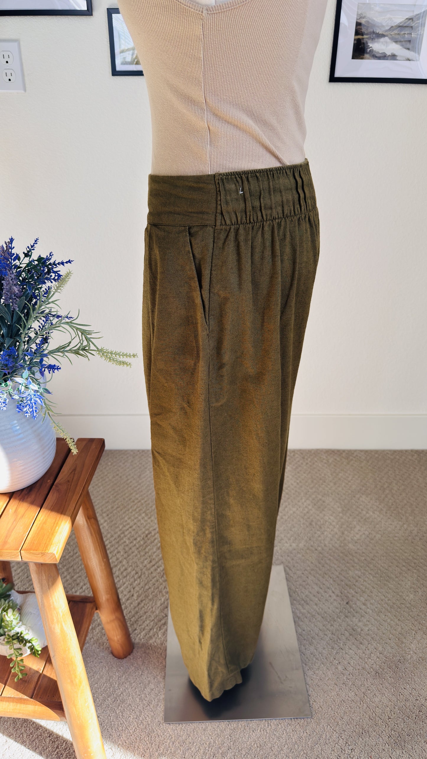 Abercrombie & Fitch Linen-Blend Wide-Leg Pleated Pants - Size S