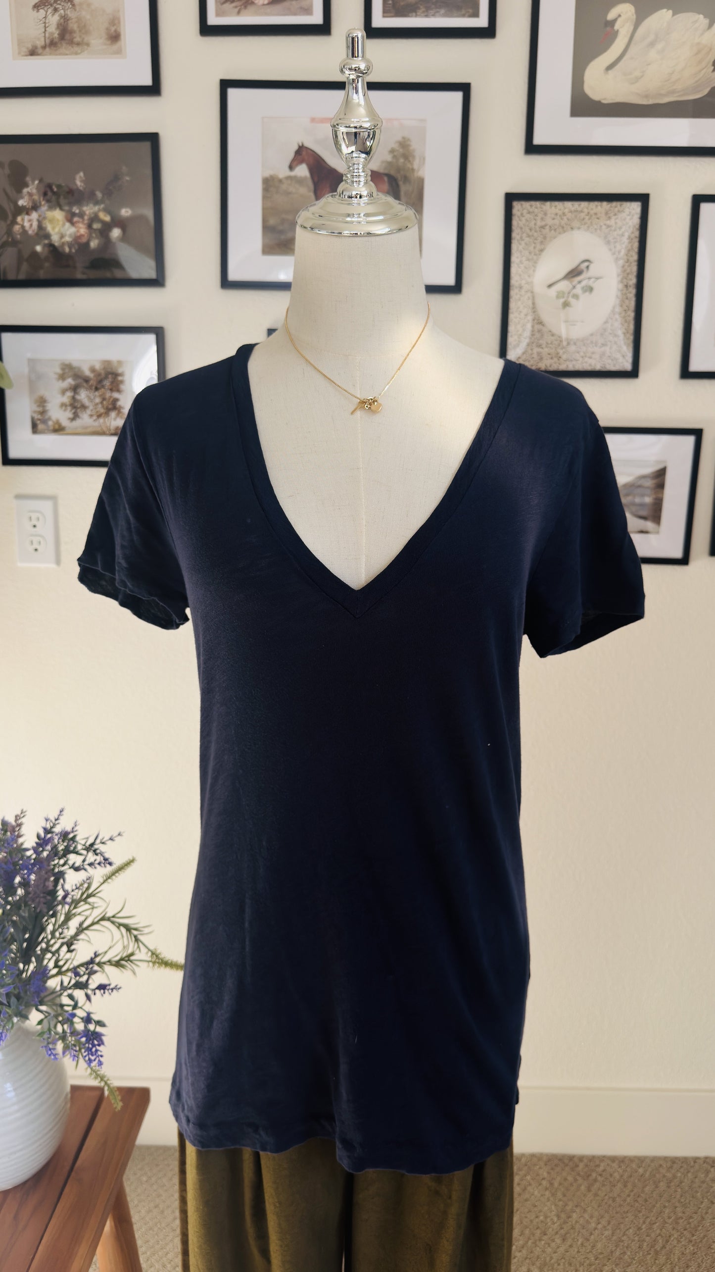 J.Crew Navy Blue Vintage Cotton V-Neck T-Shirt - Size M