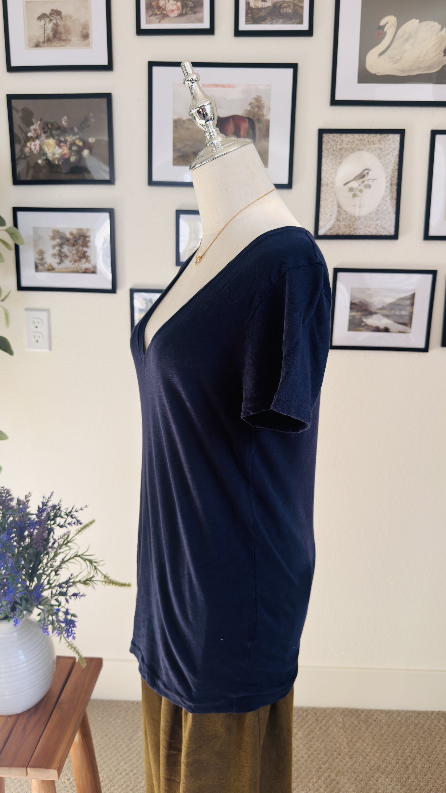 J.Crew Navy Blue Vintage Cotton V-Neck T-Shirt - Size M
