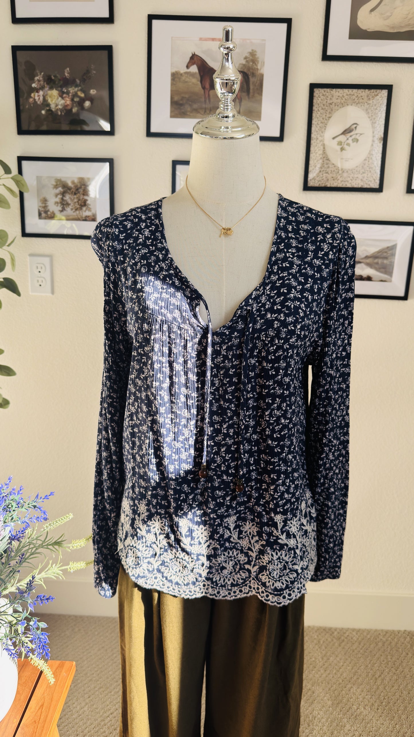 Mason & Belle Navy Floral Long Sleeve Embroidered Blouse Size M