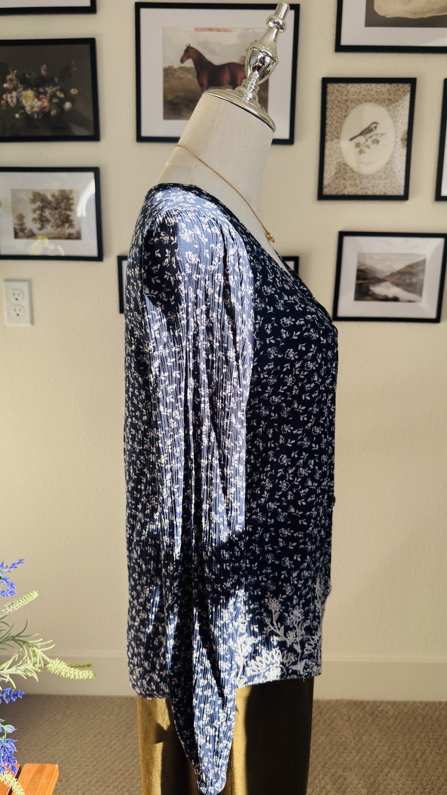 Mason & Belle Navy Floral Long Sleeve Embroidered Blouse Size M