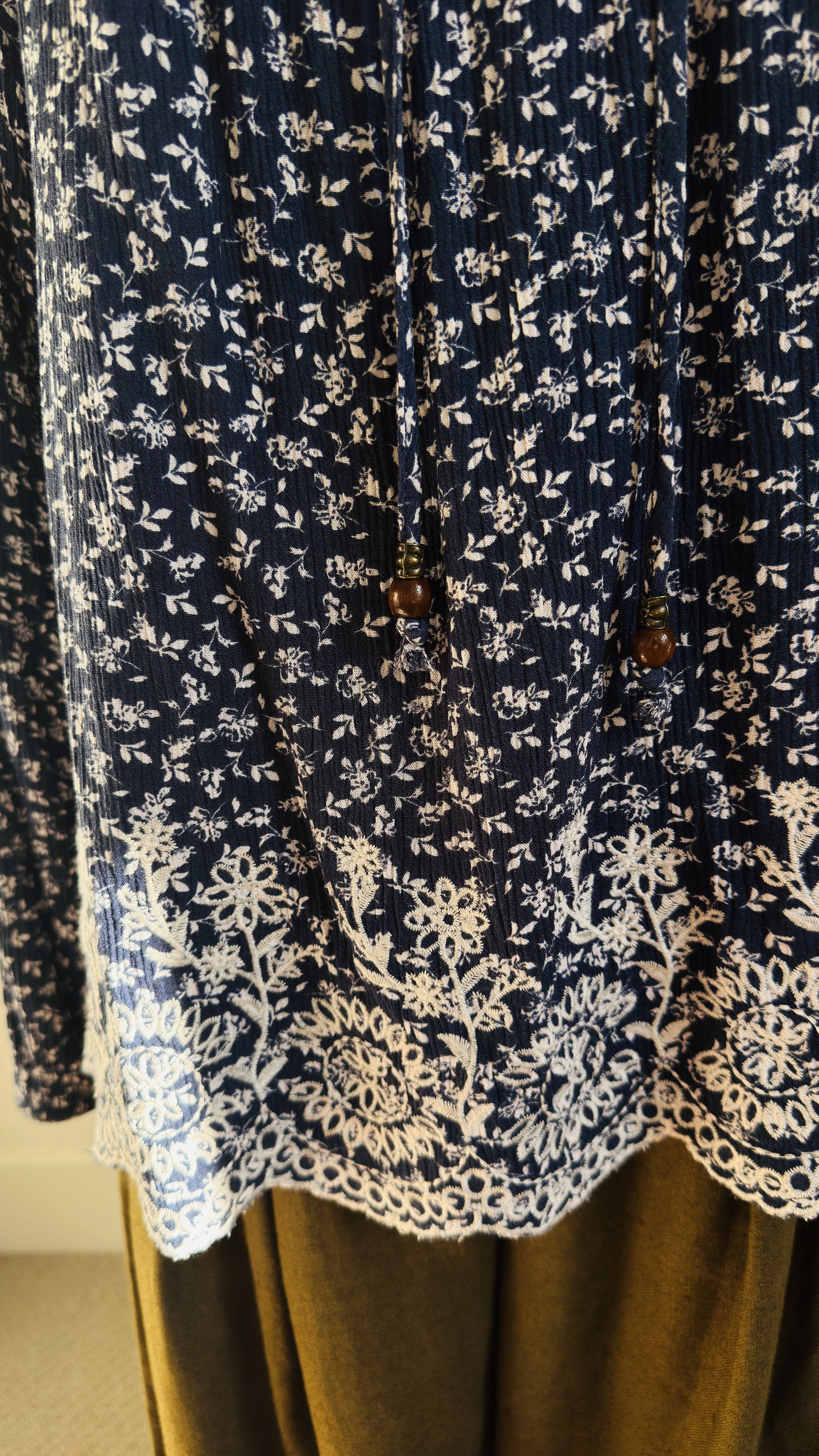 Mason & Belle Navy Floral Long Sleeve Embroidered Blouse Size M