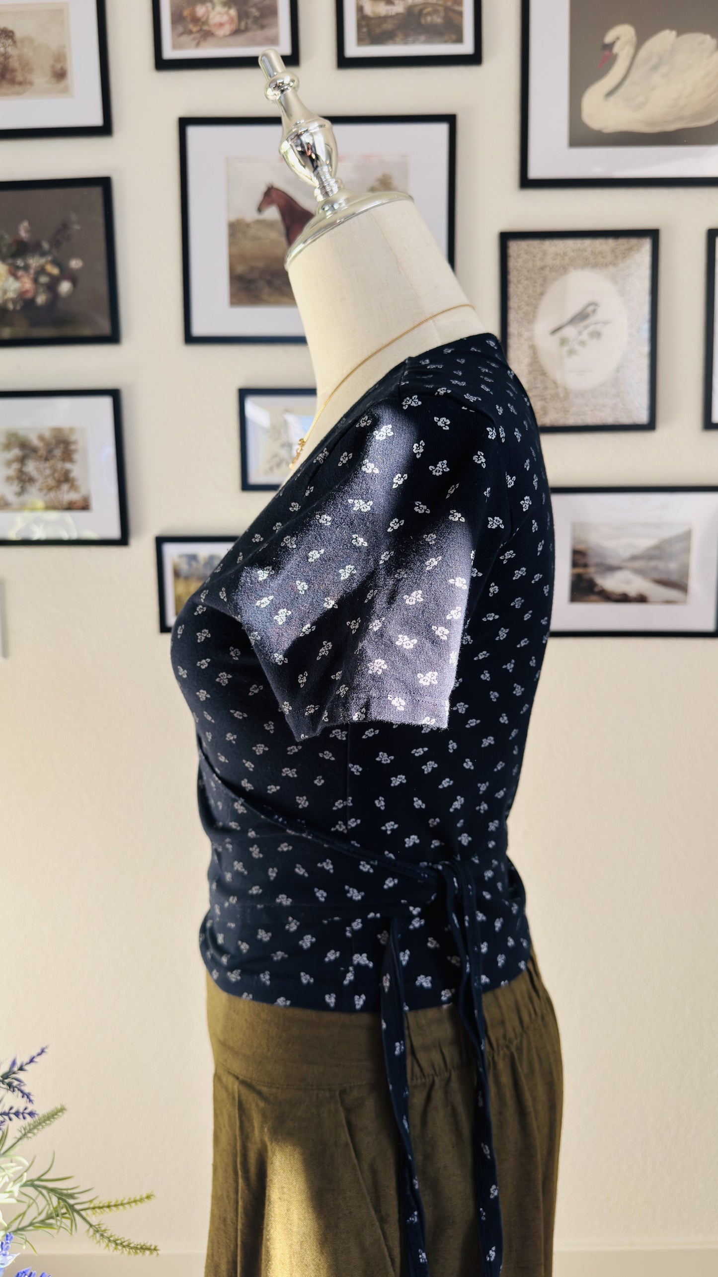 Brandy Melville Floral Print Short Sleeve Wrap Top - Size One Size