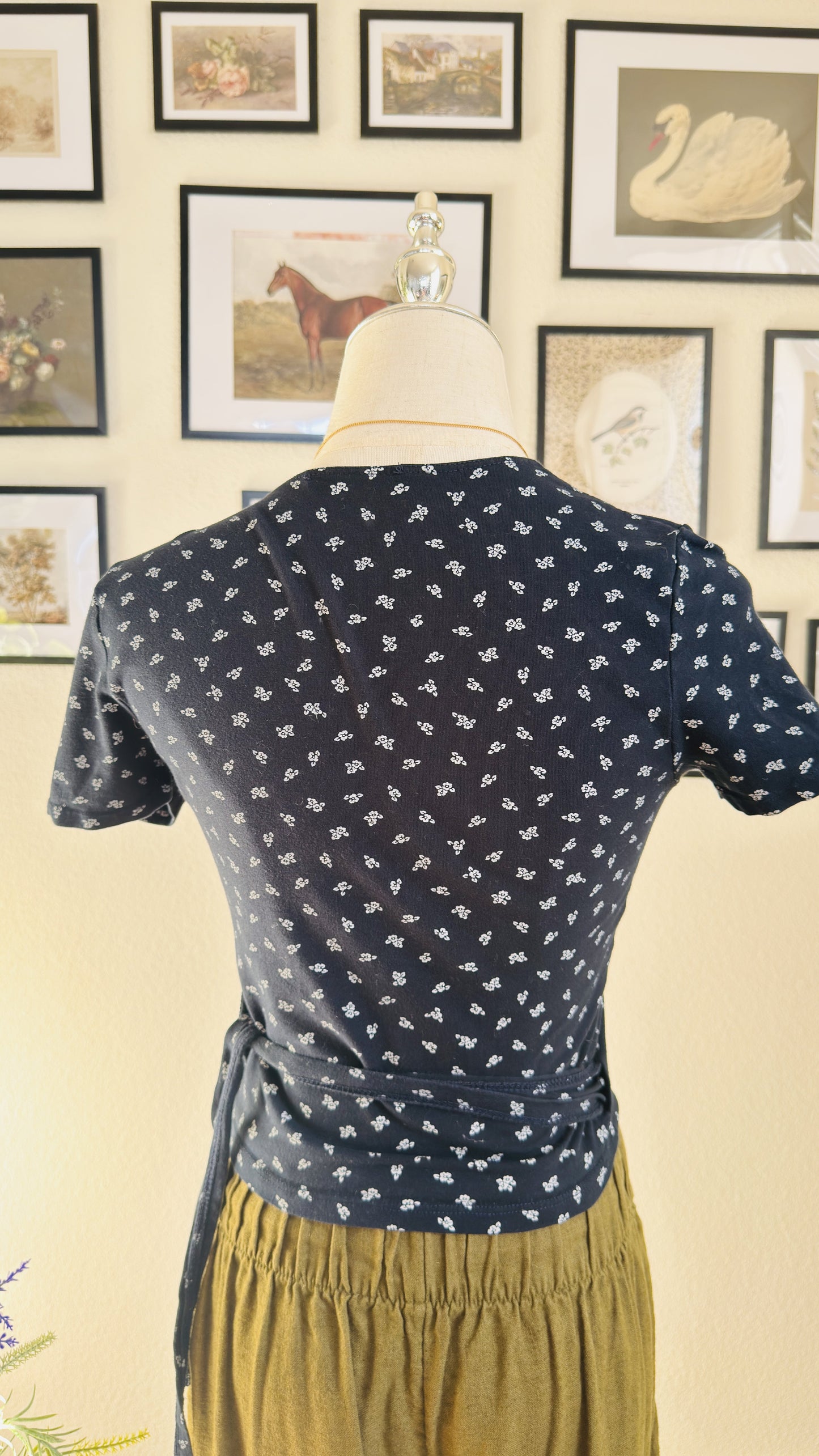 Brandy Melville Floral Print Short Sleeve Wrap Top - Size One Size