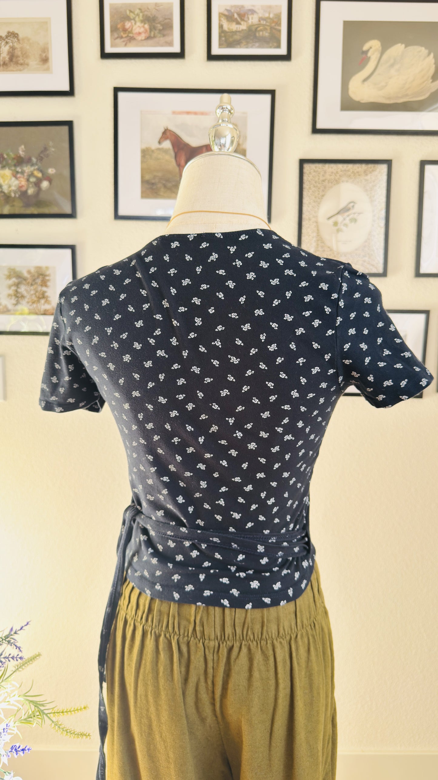 Brandy Melville Floral Print Short Sleeve Wrap Top - Size One Size