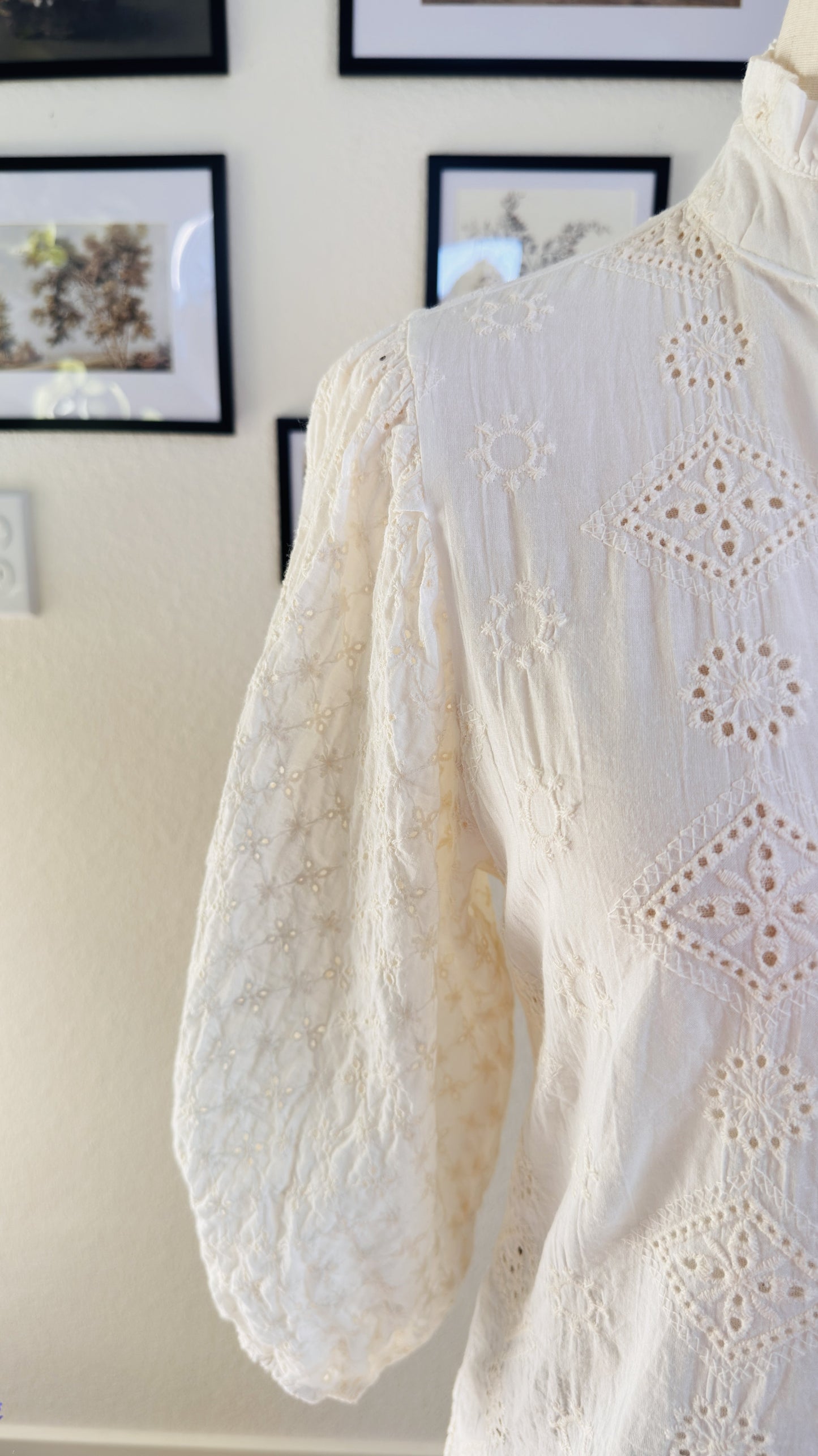 SOLITAIRE White Eyelet Embroidered Ruffle Collar Blouse - Size S