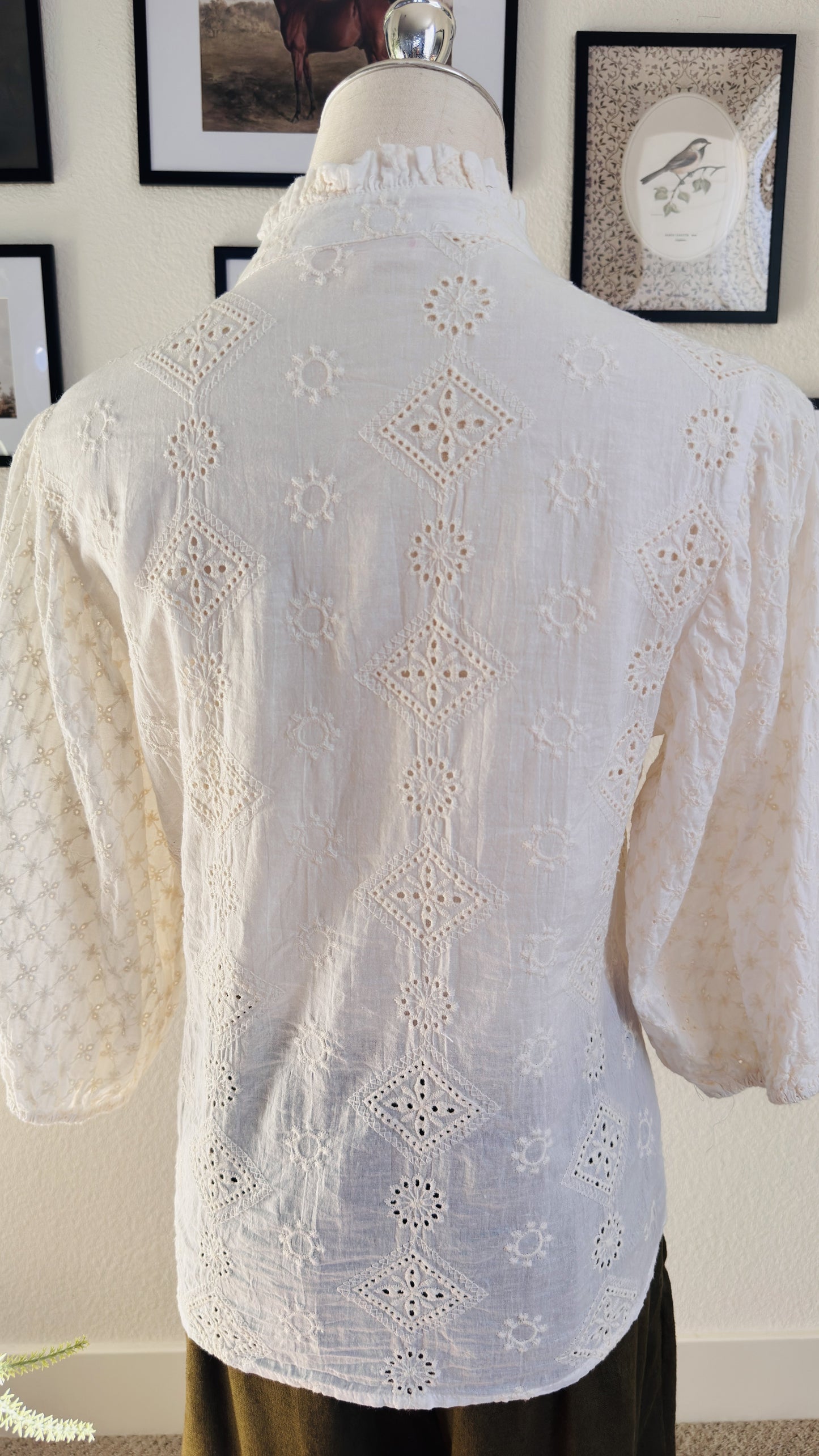 SOLITAIRE White Eyelet Embroidered Ruffle Collar Blouse - Size S