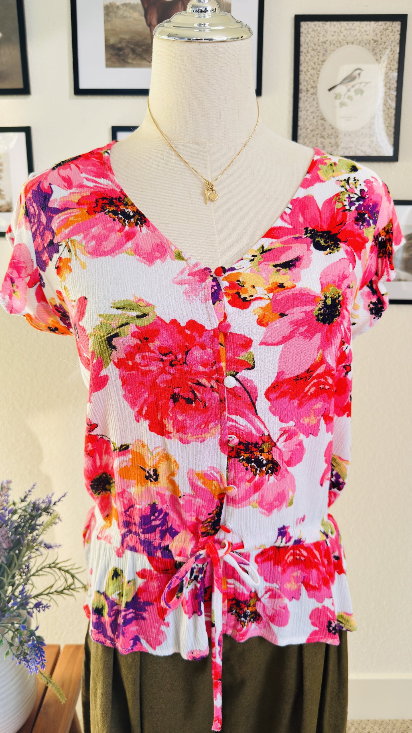 Vince Camuto Floral Print V-Neck Tie-Waist Blouse - Size S