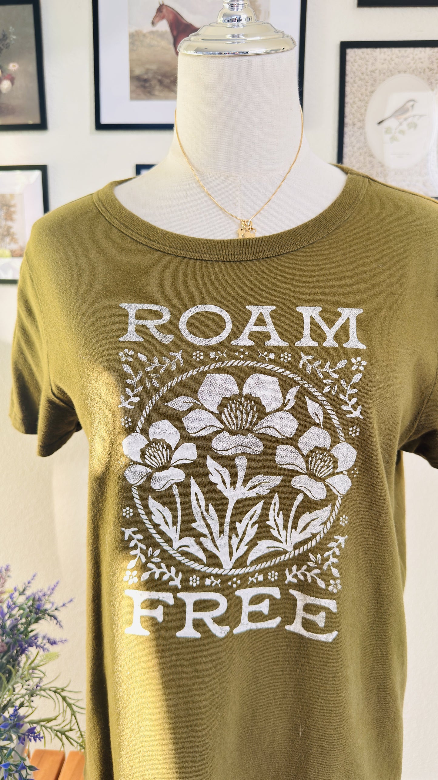 Old Navy Olive Green 'Roam Free' Graphic Tee - Size S Petite
