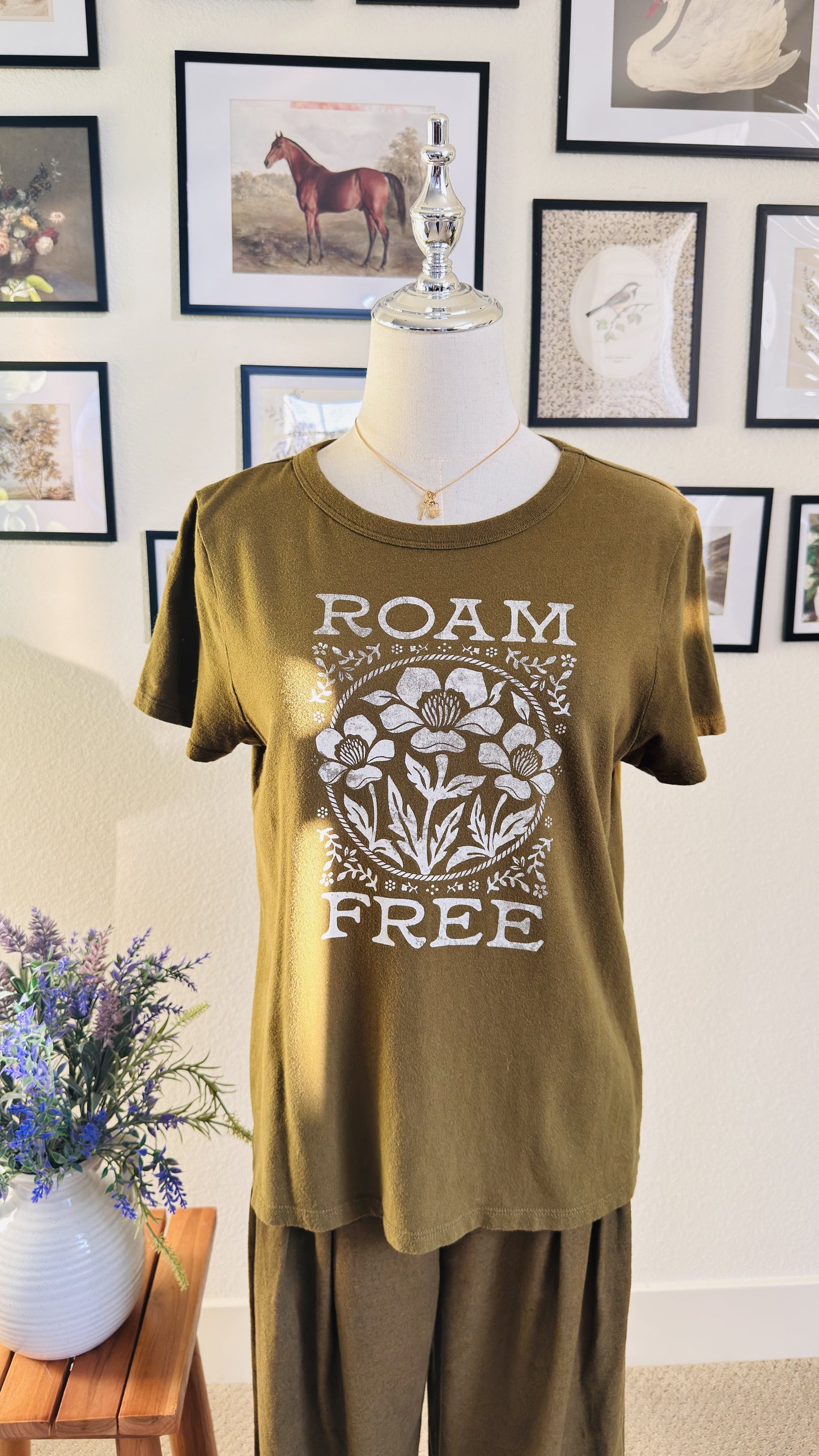 Old Navy Olive Green 'Roam Free' Graphic Tee - Size S Petite