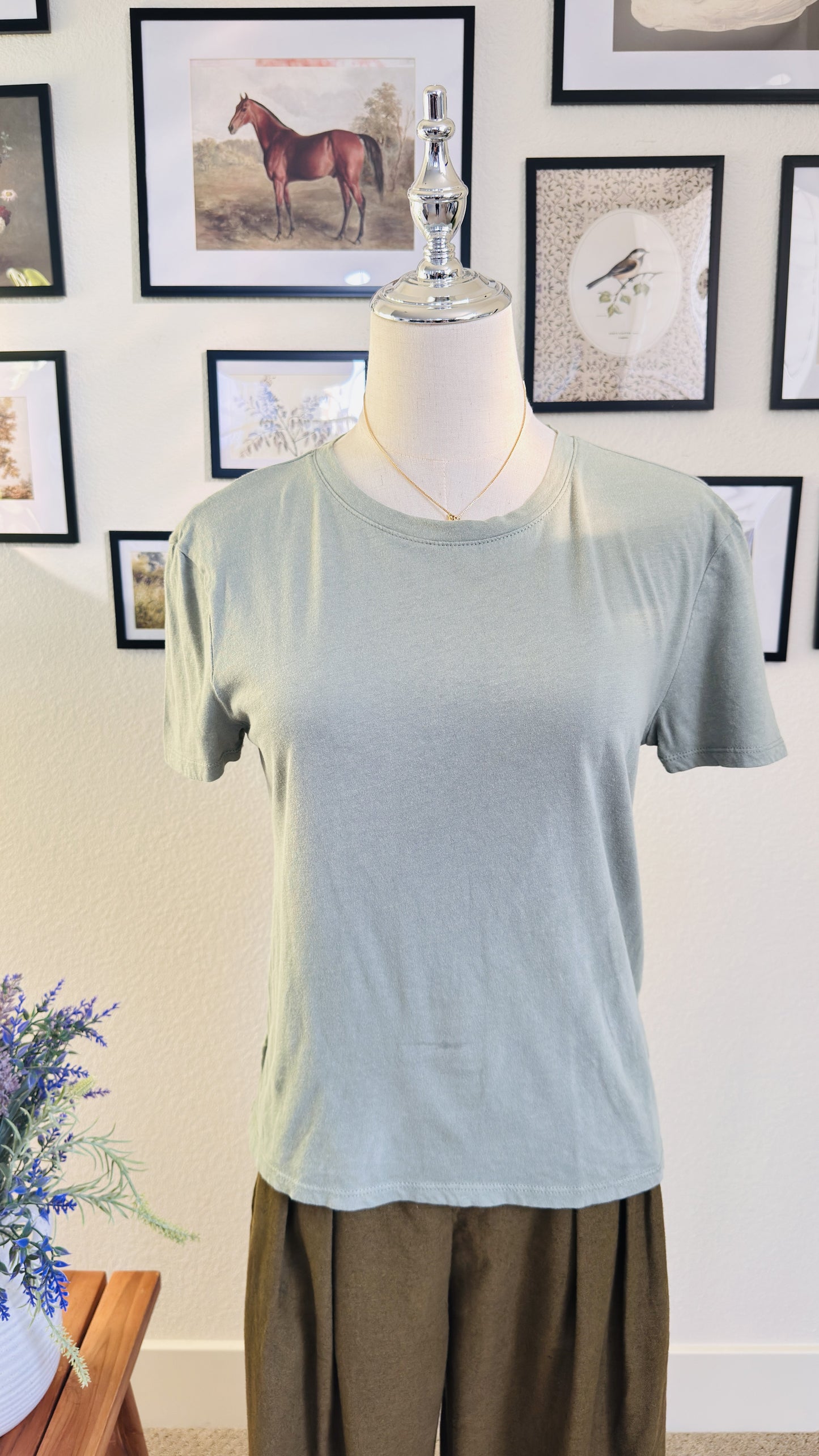 ZARA Sage Green Crewneck Short Sleeve T-Shirt - Size S