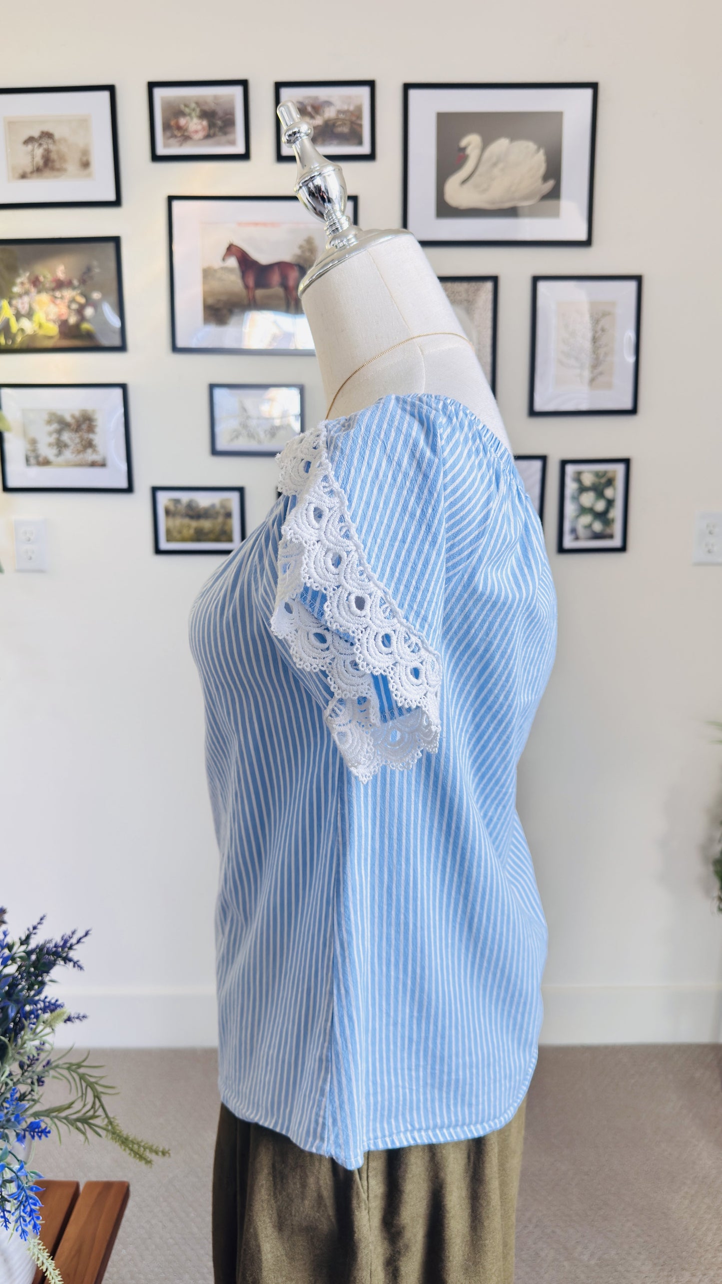 Blue and White Striped Off-The-Shoulder Lace Trim Top Size S
