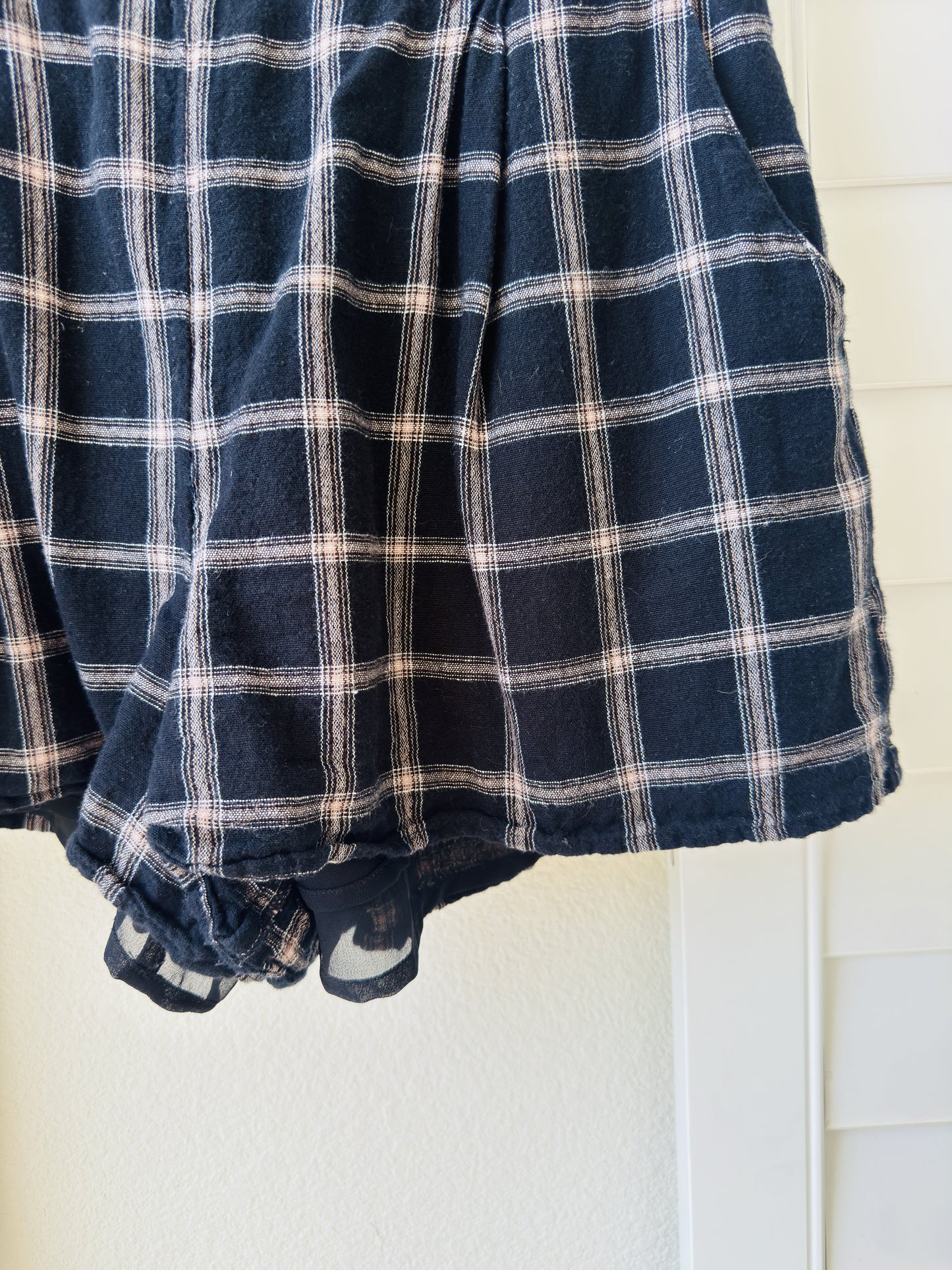 American Eagle Plaid High-Waisted Cotton Linen Shorts - Size M