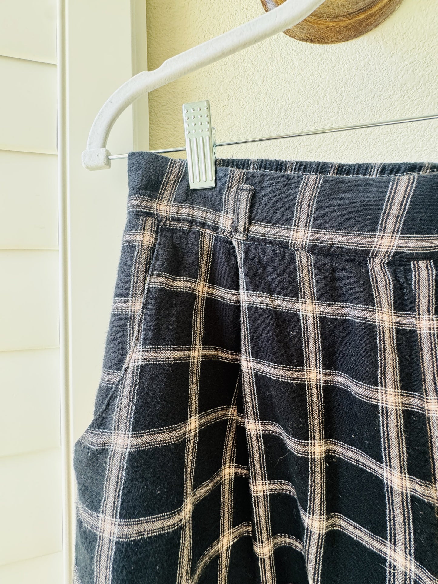 American Eagle Plaid High-Waisted Cotton Linen Shorts - Size M