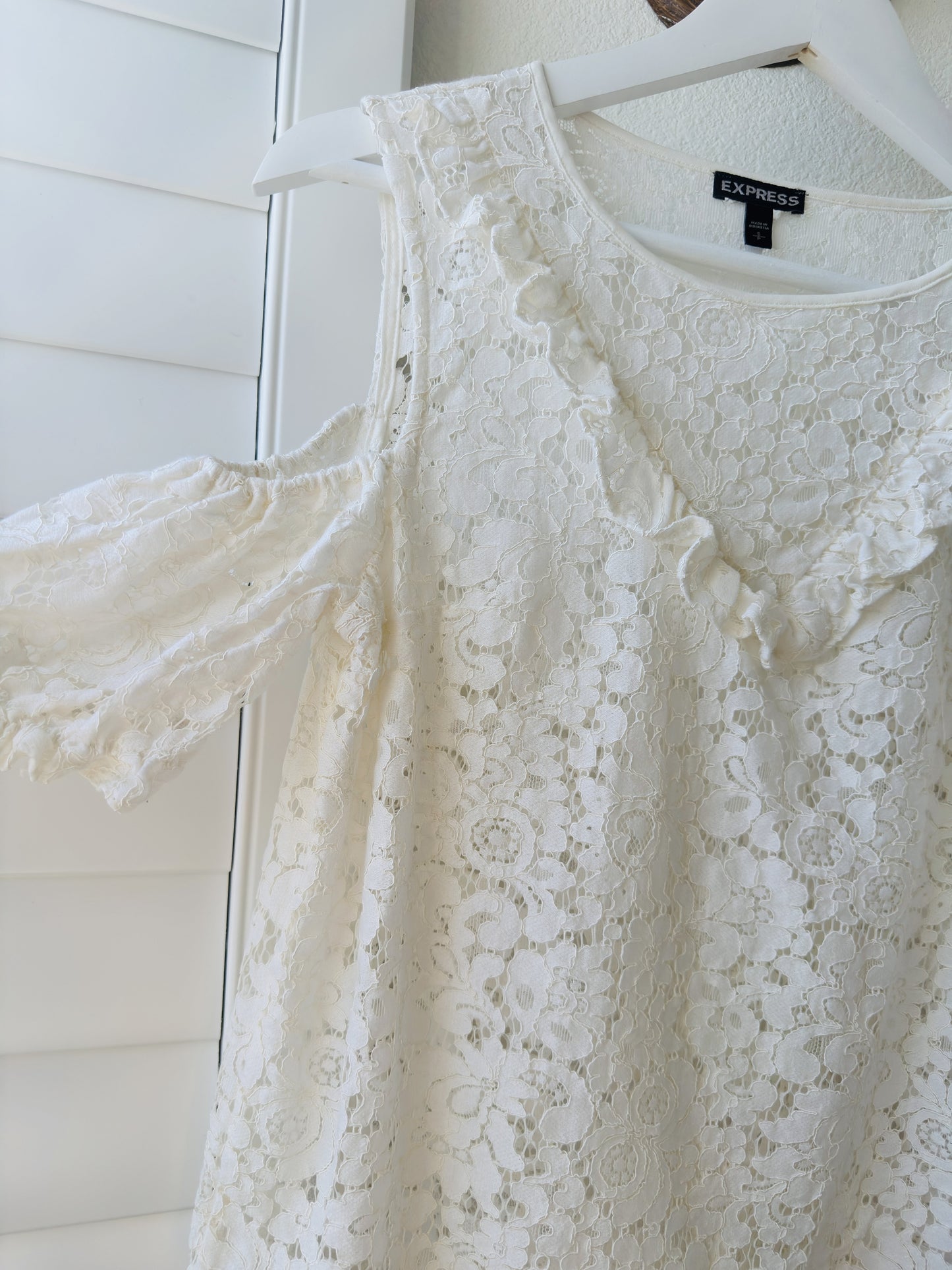 Express White Lace Cold-Shoulder Ruffle Top - Size S