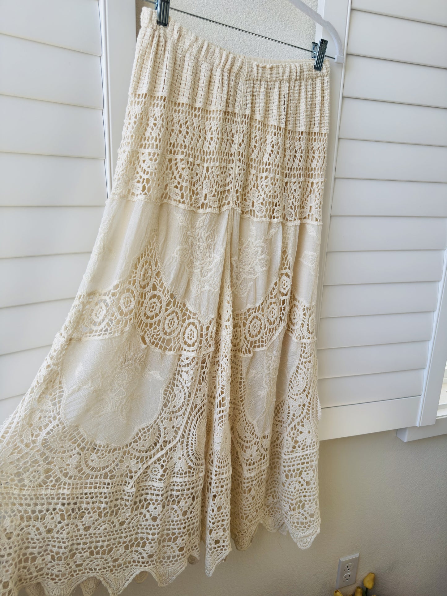 Unbranded Boho Cream Crochet Lace Tiered Maxi Skirt - Size M