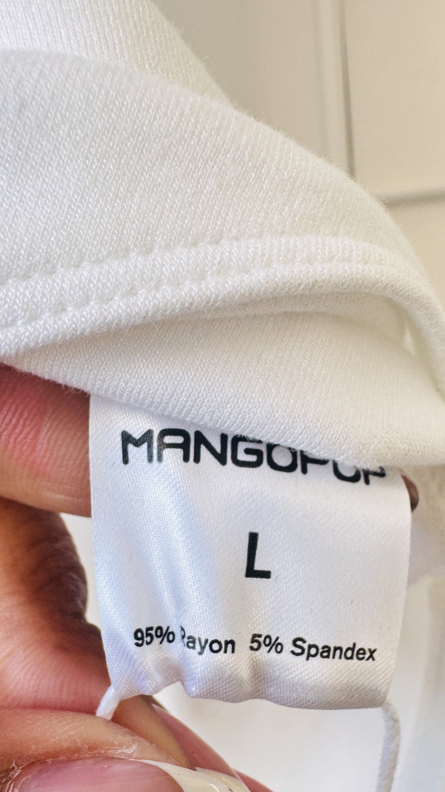 MANGOPOP White Scoop Neck Tank Bodysuit - Size L