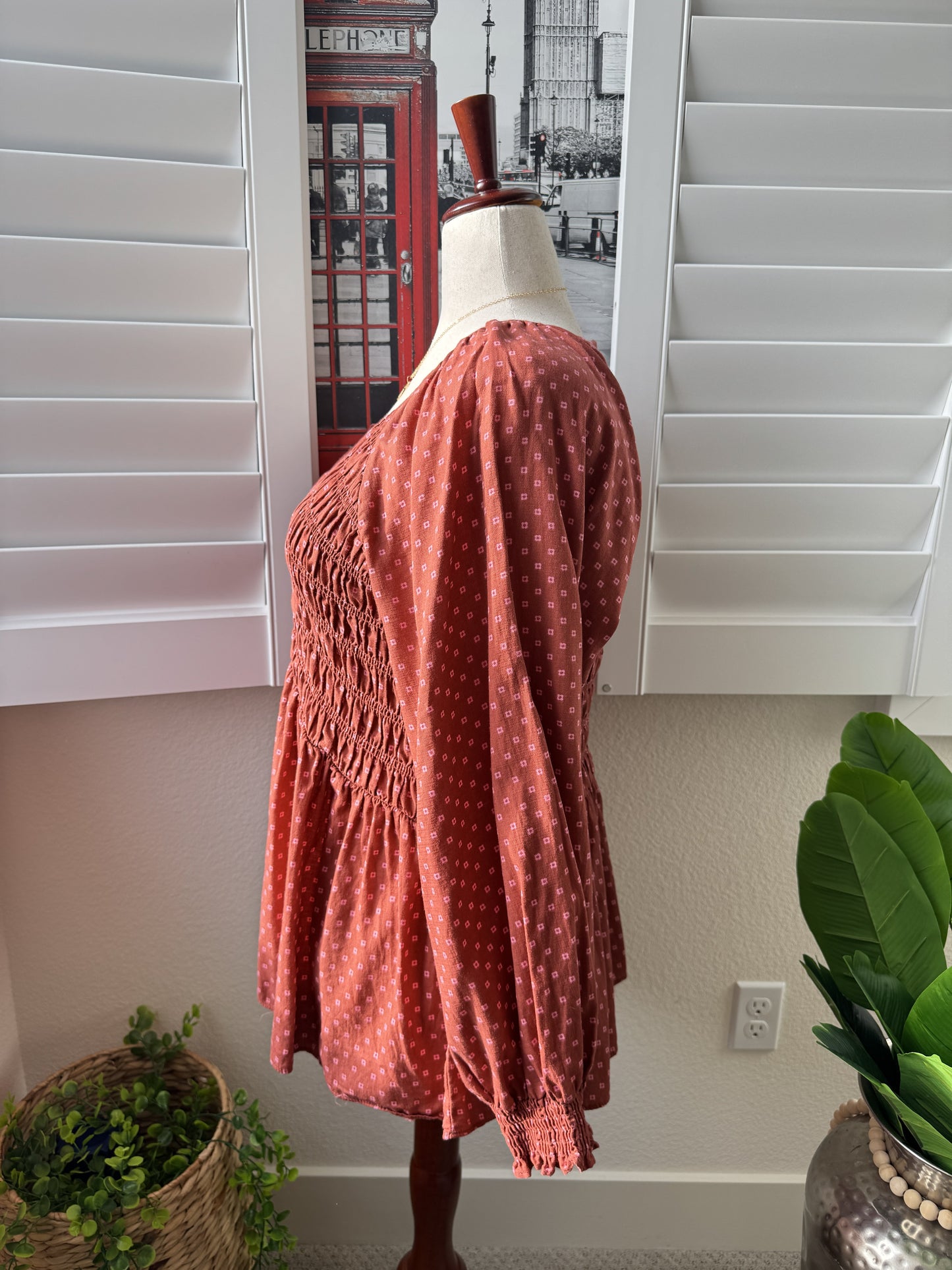 Ava & Viv Rust Diamond Print Smocked Peplum Top, Size 1X