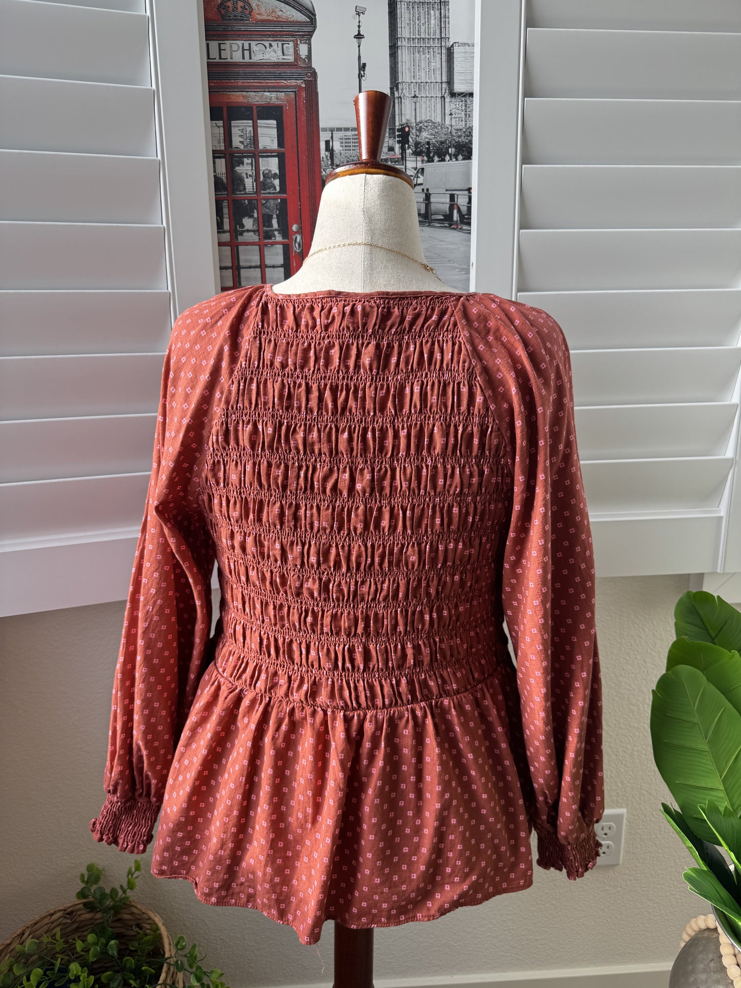 Ava & Viv Rust Diamond Print Smocked Peplum Top, Size 1X