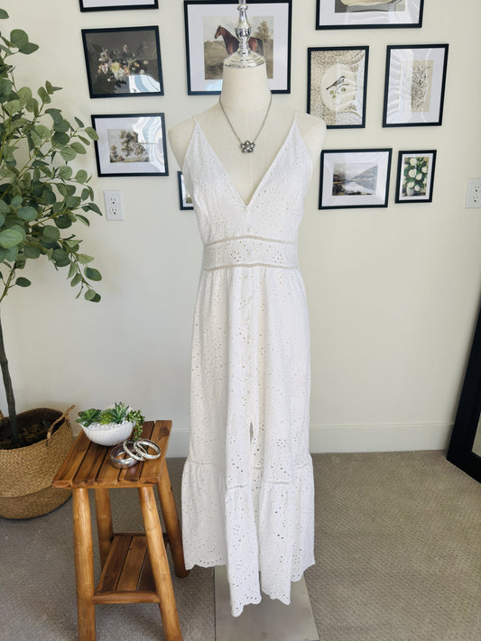 Simplee White Cotton Eyelet Maxi Dress - Size M