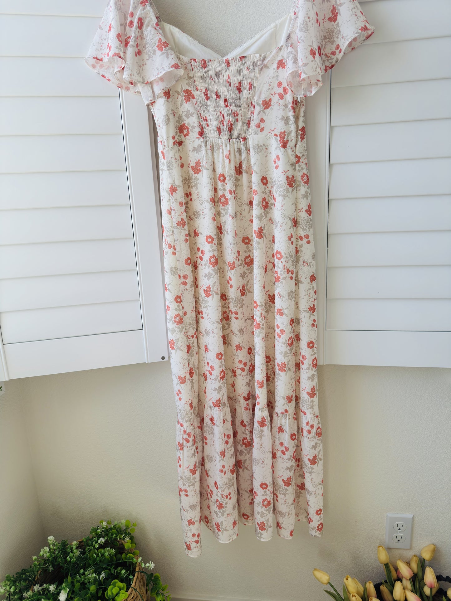 Boutique Floral Print Flutter Sleeve Maxi Dress - Size M