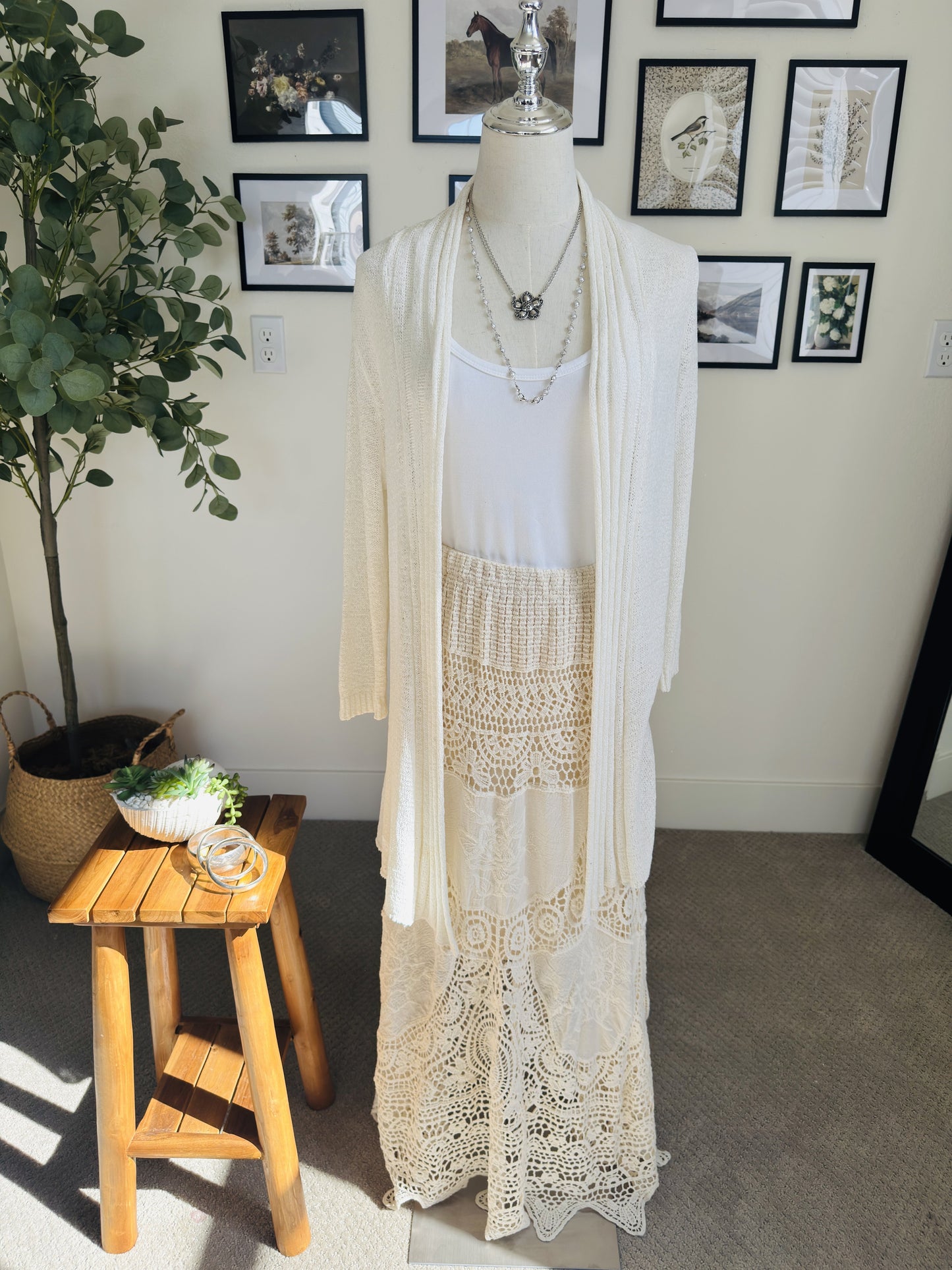 Boutique Cream Crochet Lace Tiered Boho Maxi Skirt - Size M