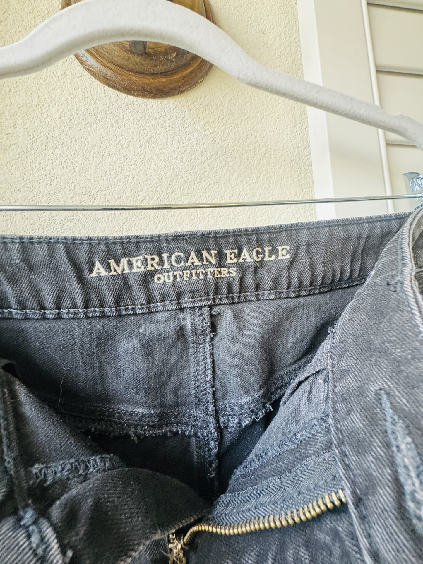 American Eagle Black Distressed Fringe Hem Denim Shorts - Size 8