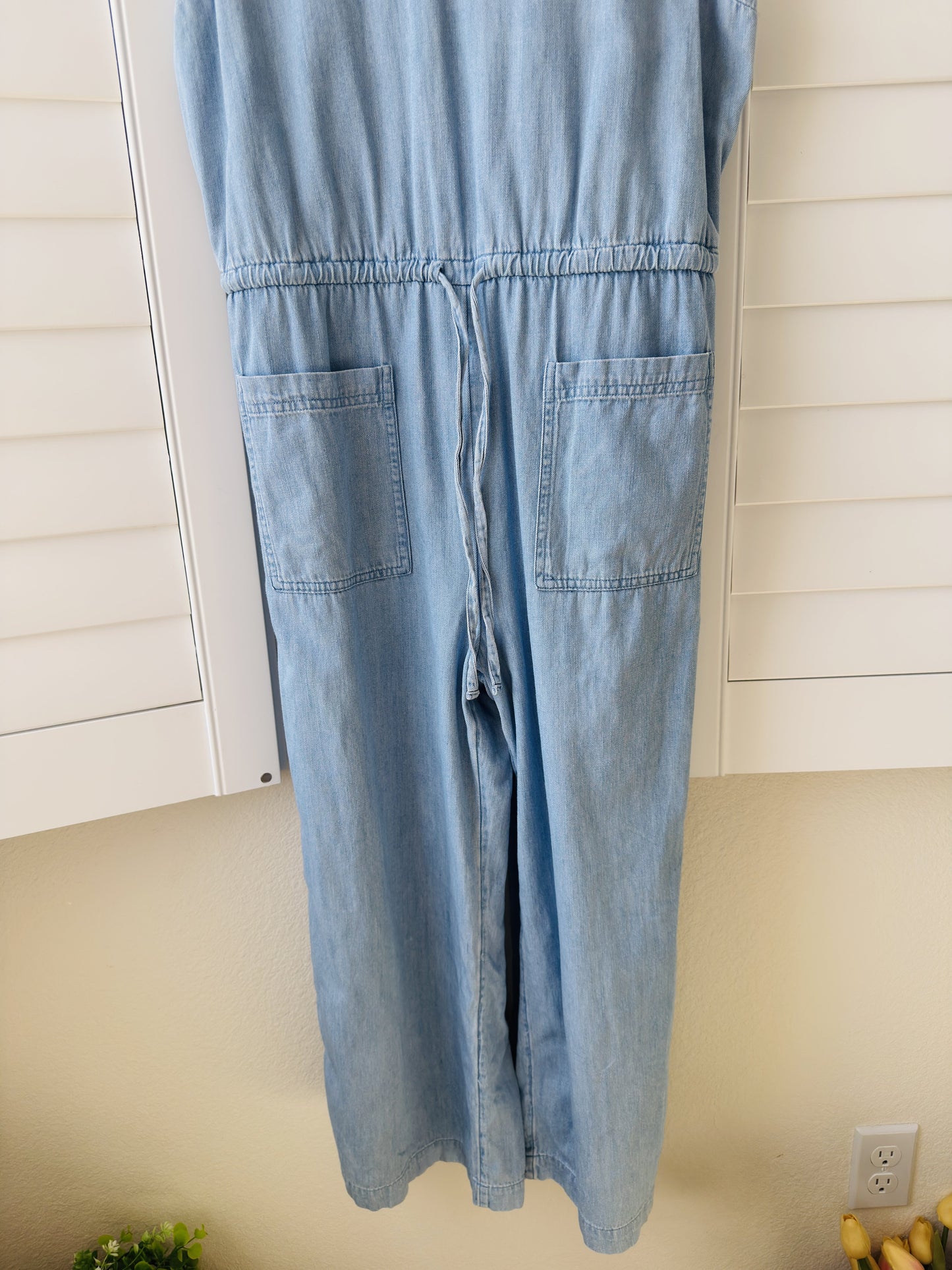 Old Navy Light Wash Cotton Chambray Sleeveless Jumpsuit Size S