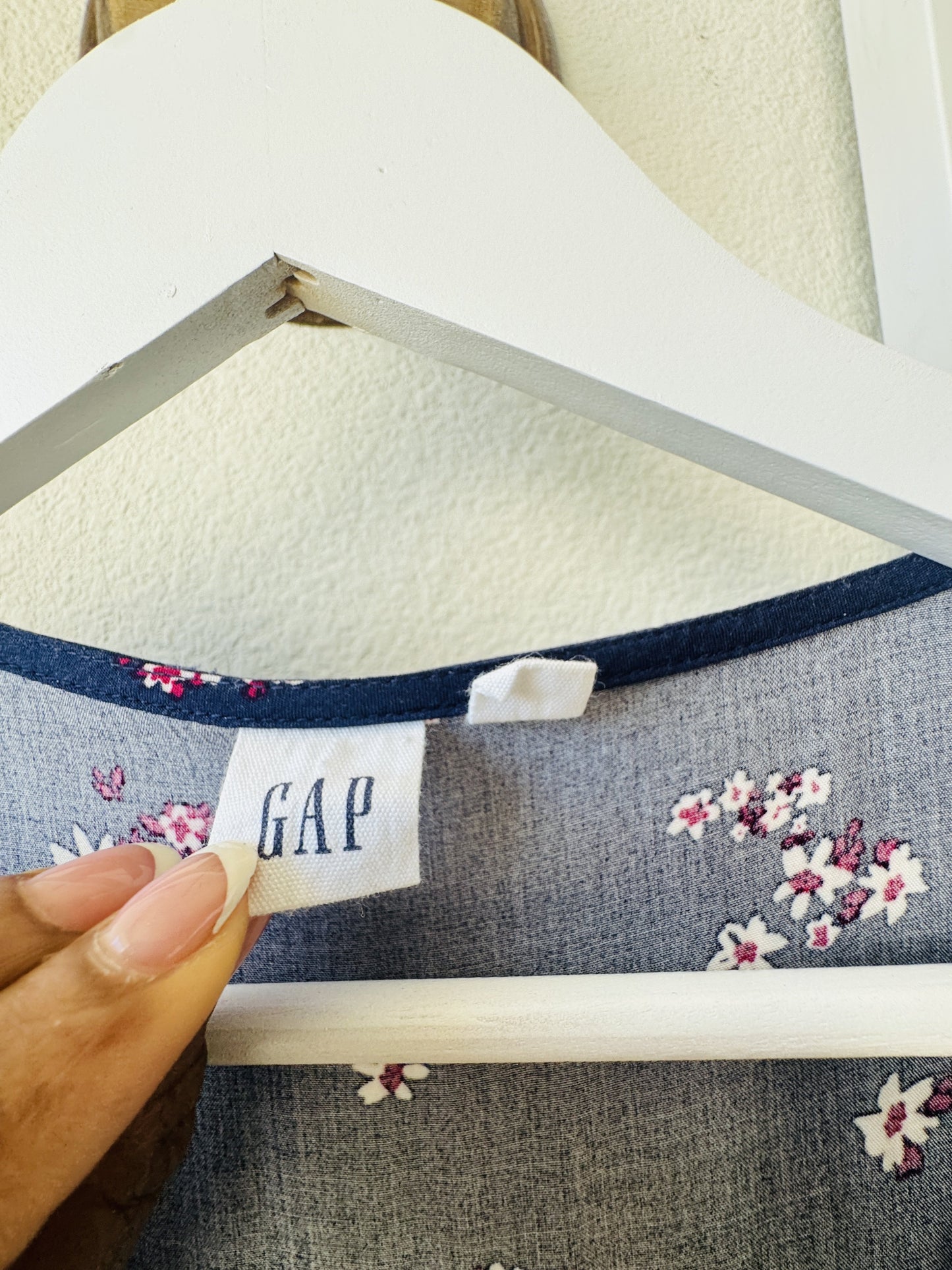 Gap Navy Blue Floral V-Neck Puff Sleeve Dress - Size M