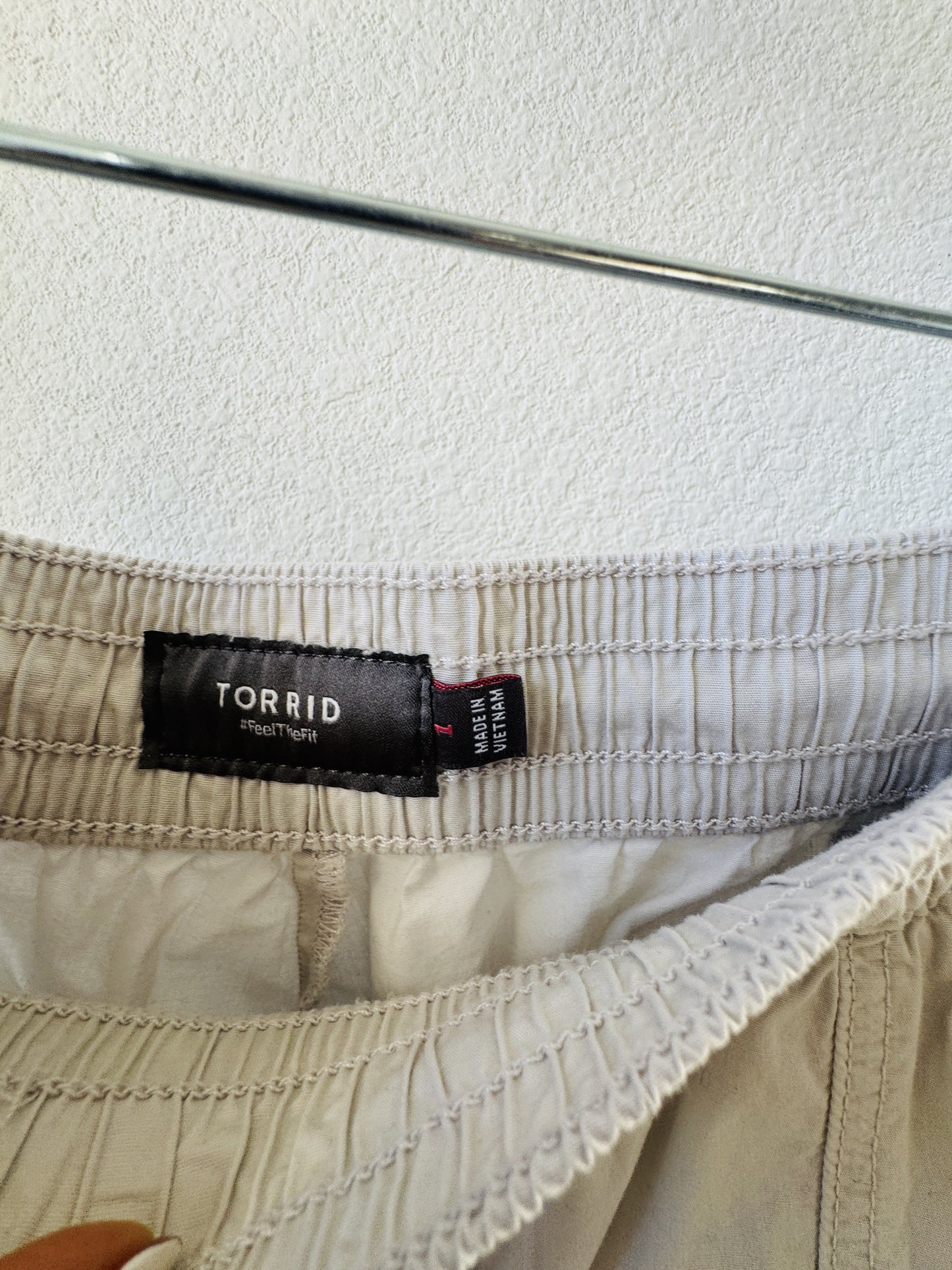 Torrid Beige Cotton Drawstring Crop Utility Pants Size 1