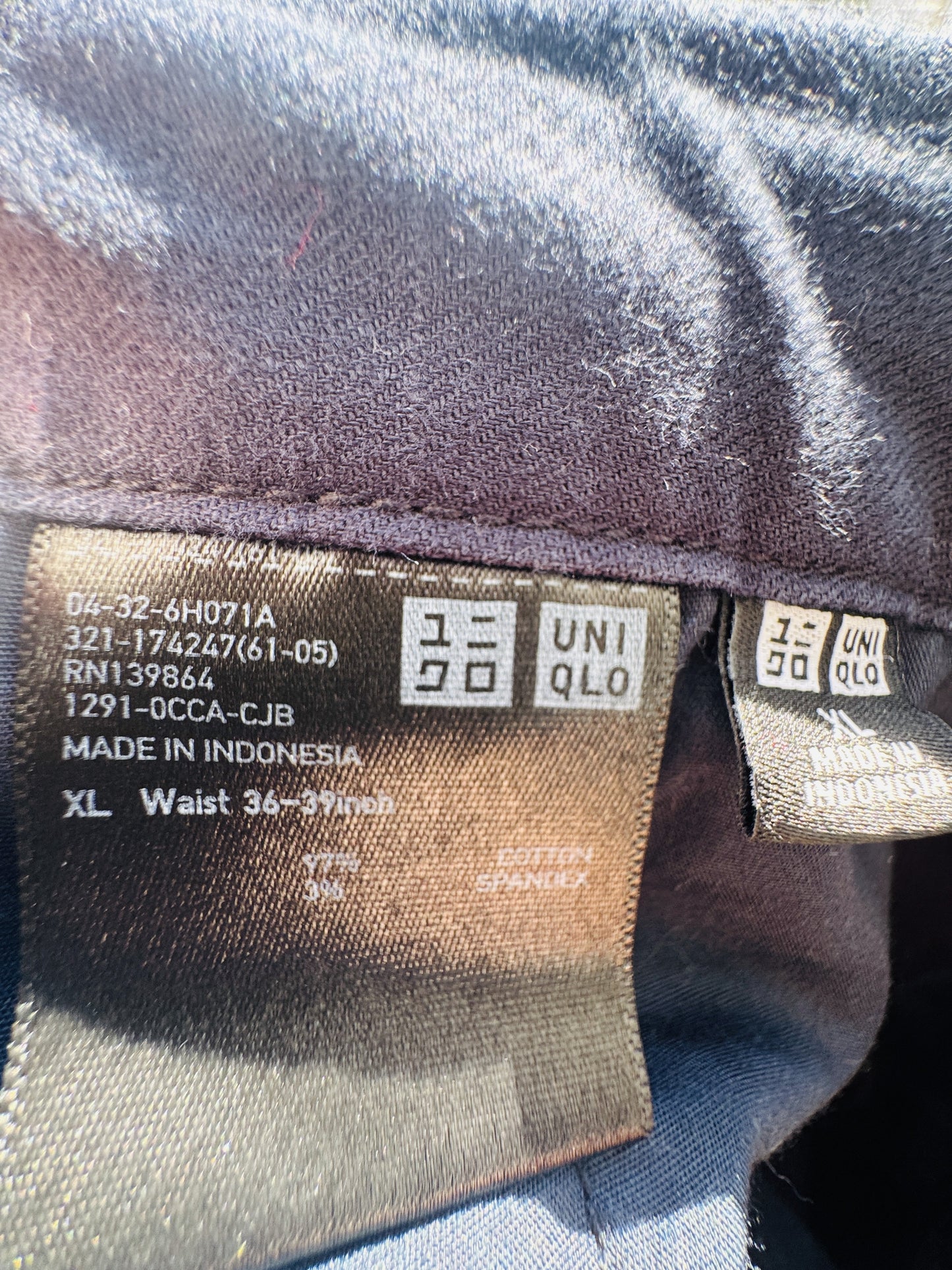 Uniqlo Navy Blue Stretch Slim Fit Chino Pants Size XL