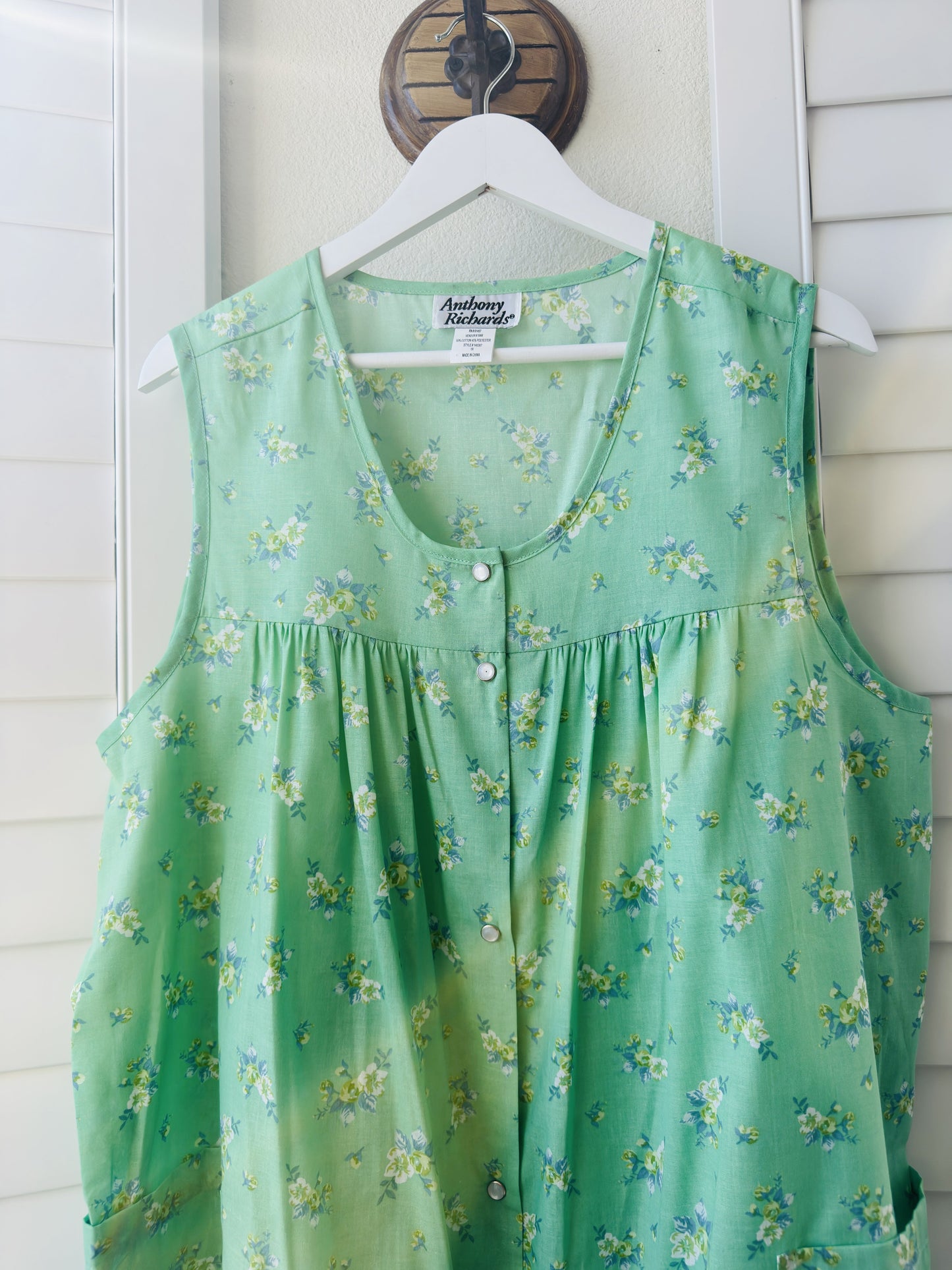 Anthony Richards Green Floral Sleeveless Snap-Front House Dress - Size 1X