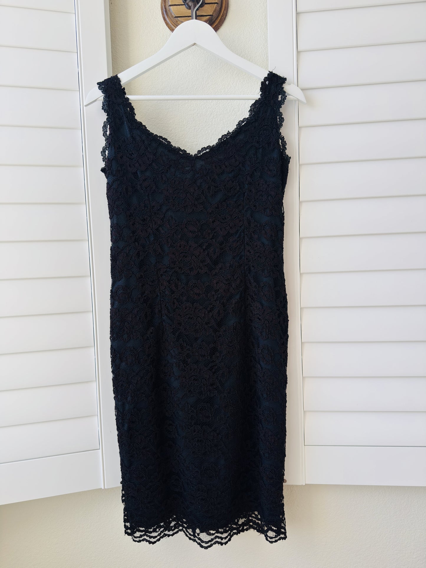 Moda International Vintage Black & Burgundy Lace Sleeveless Midi Dress - Size 8