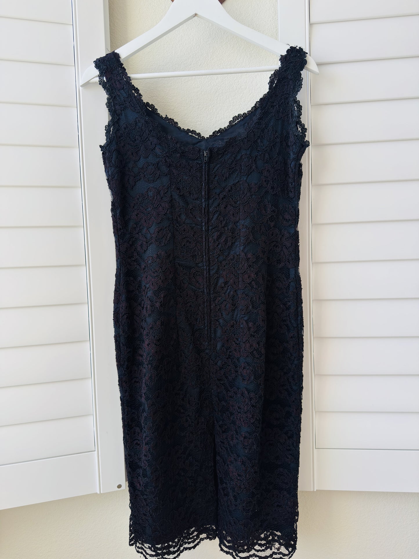 Moda International Vintage Black & Burgundy Lace Sleeveless Midi Dress - Size 8