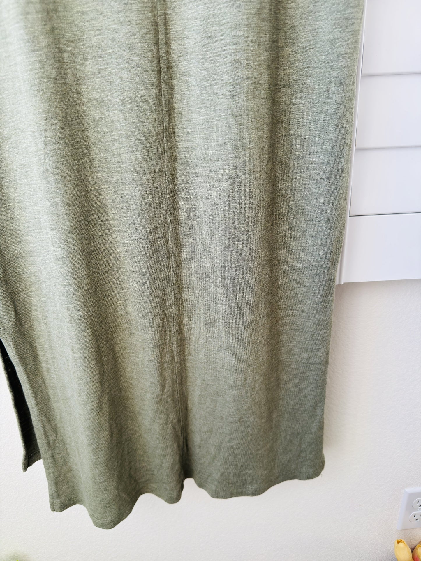 Jessica Simpson Olive Green Short Sleeve Midi T-Shirt Dress - Size S