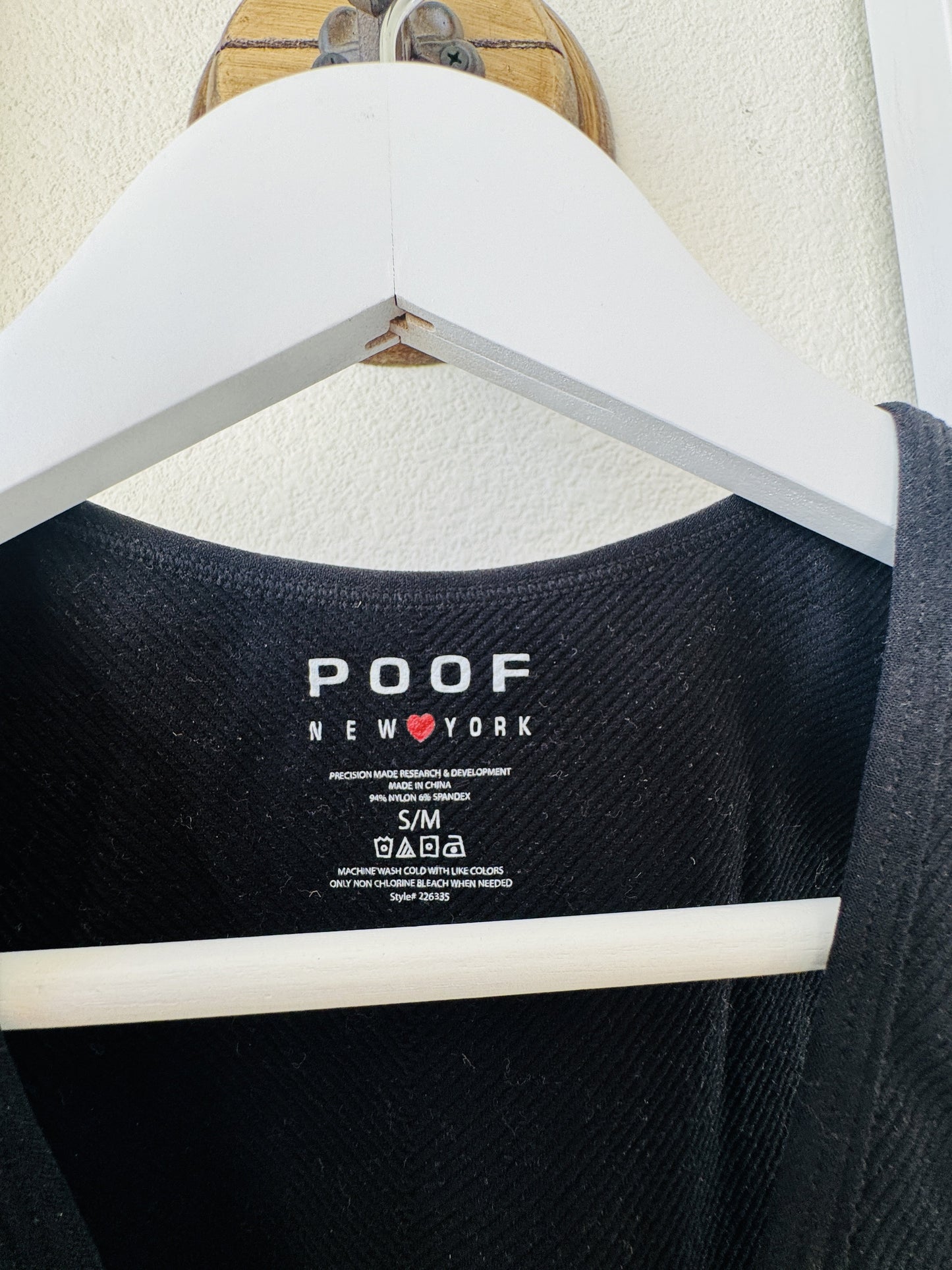 Poof New York Black Seamless Ribbed V-Neck Crop Tank Top Size S/M