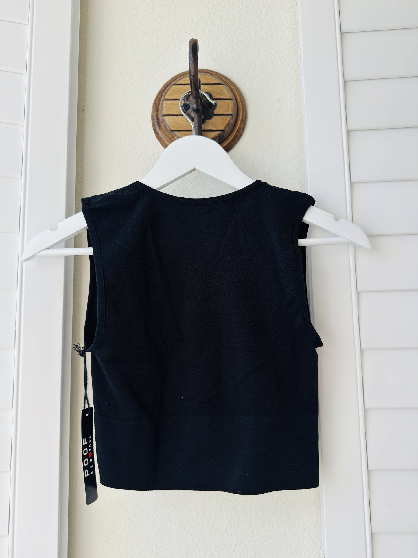 Poof New York Black Seamless Ribbed V-Neck Crop Tank Top Size S/M