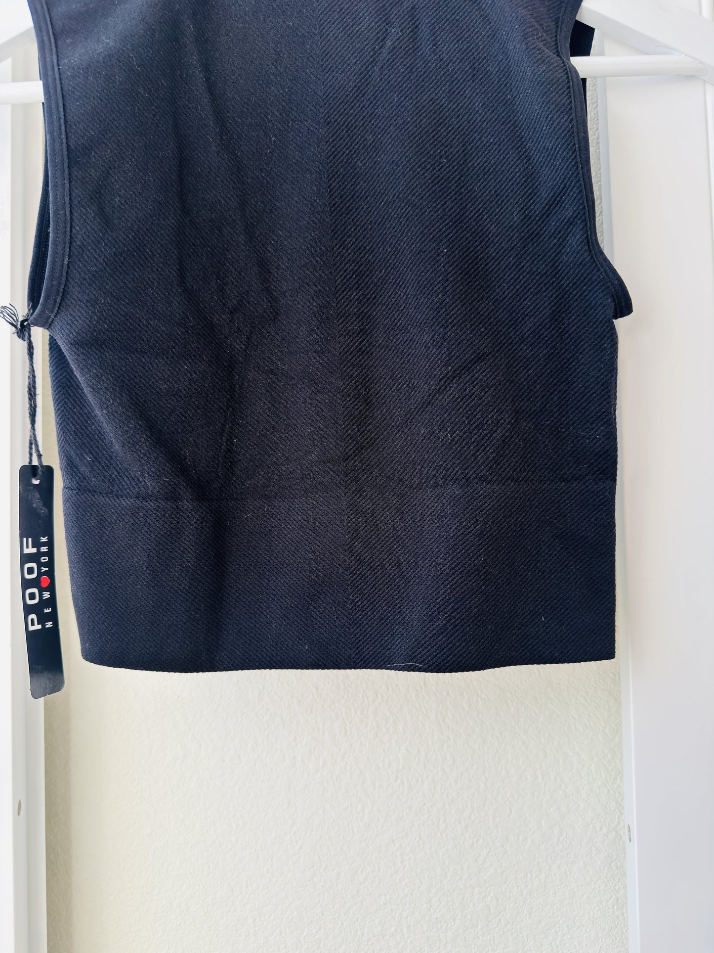 Poof New York Black Seamless Ribbed V-Neck Crop Tank Top Size S/M