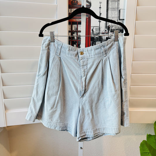 Dockers Women's Light Wash Pleated High-Waist Denim Shorts - Size 18