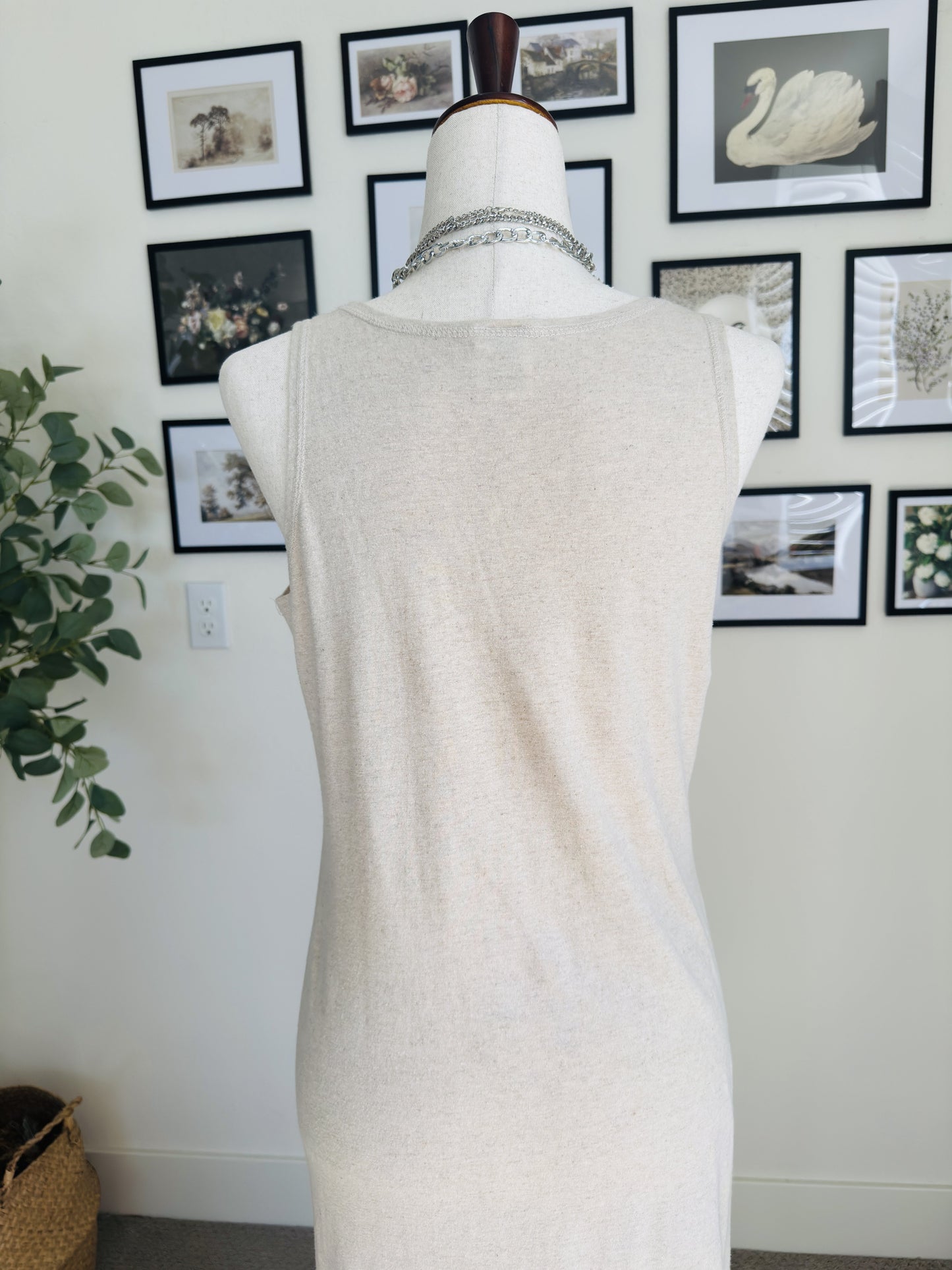 Gap Favorite Long Sleeve Scoop Neck Tee in White Size M
