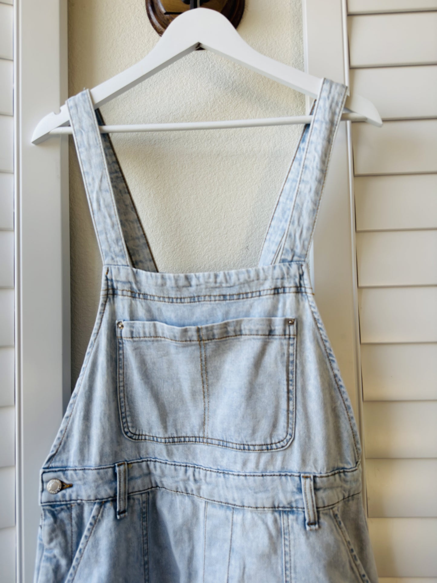 WeWoreWhat Light Wash Denim Shortalls - Size L