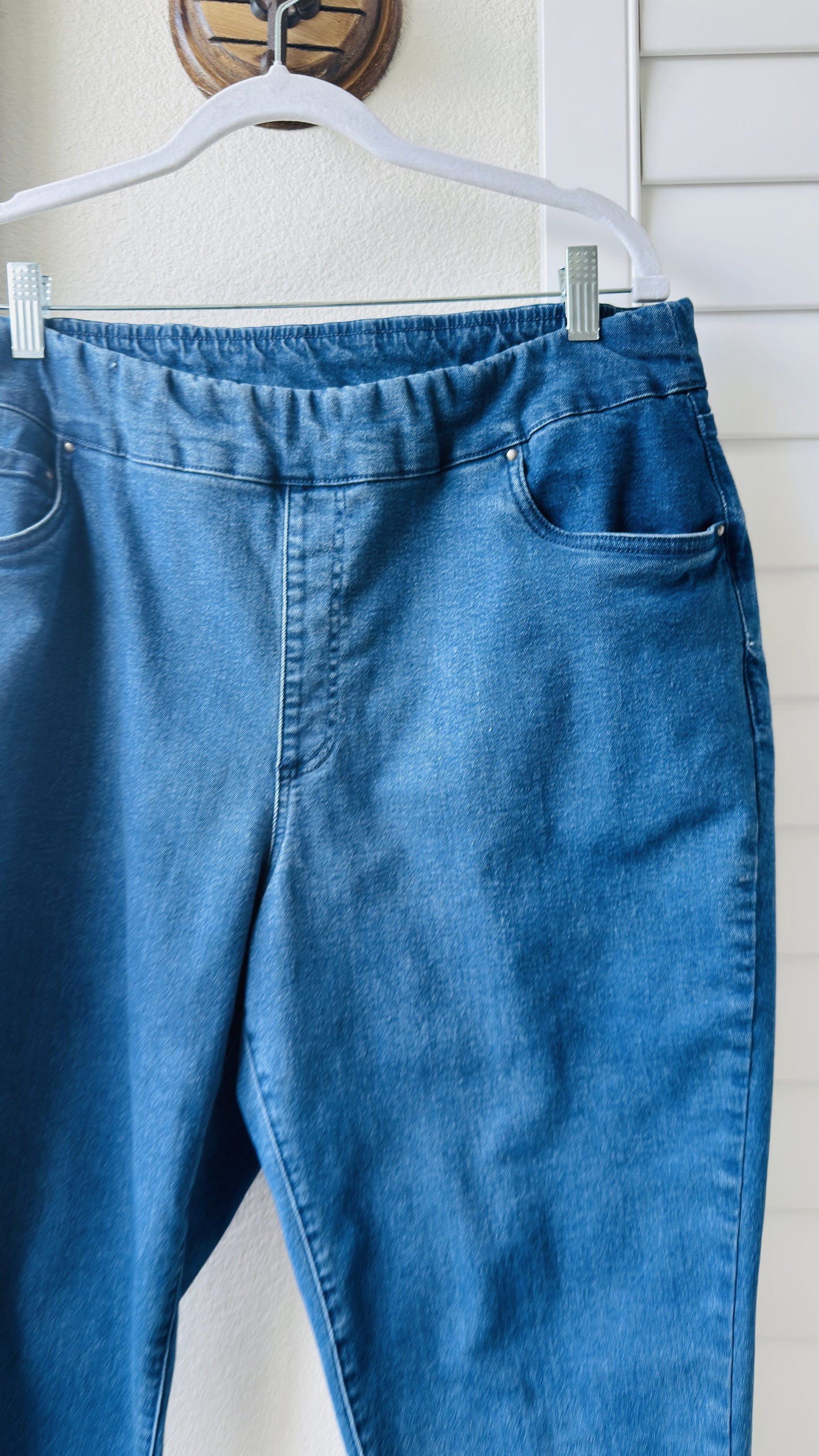 Blair Blue Denim Pull-On Crop Pants - Size 16W