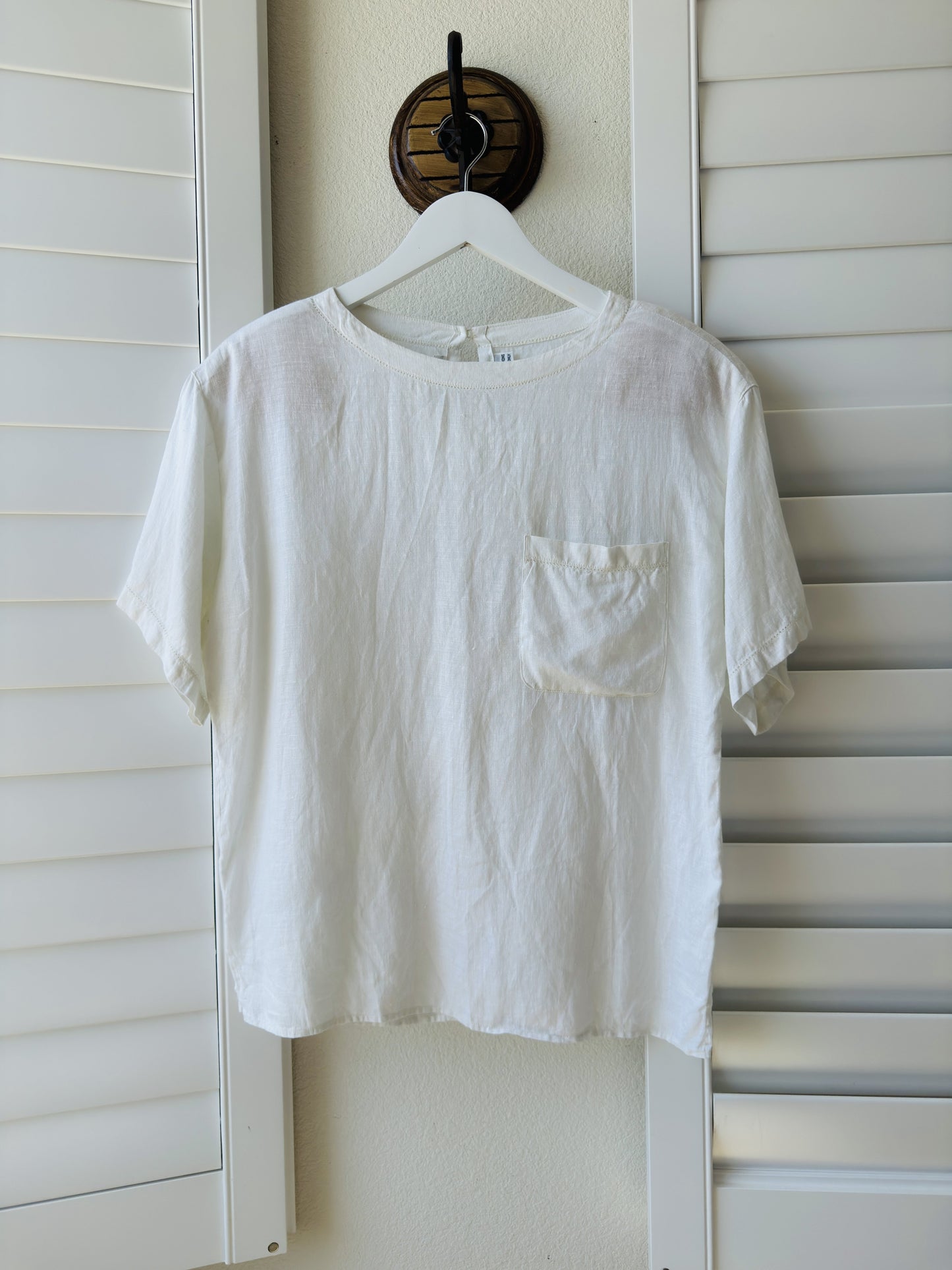 Vintage Anne Klein II White 100% Linen Pocket Blouse - Size M