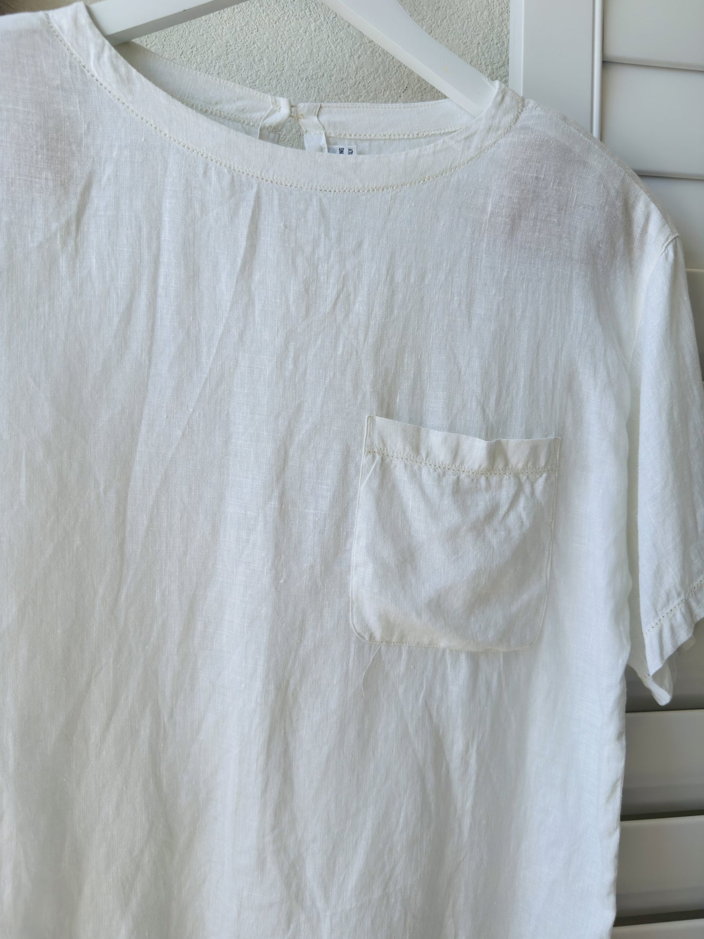 Vintage Anne Klein II White 100% Linen Pocket Blouse - Size M
