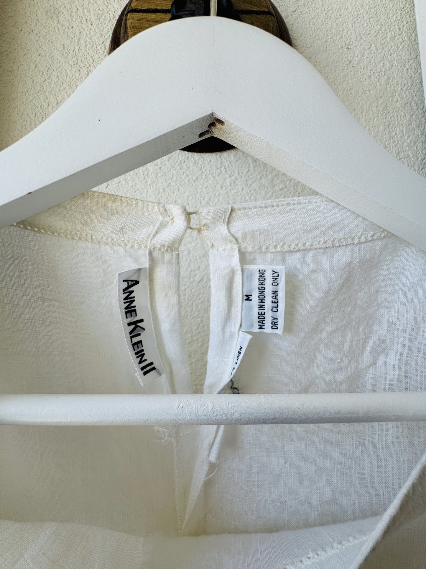 Vintage Anne Klein II White 100% Linen Pocket Blouse - Size M
