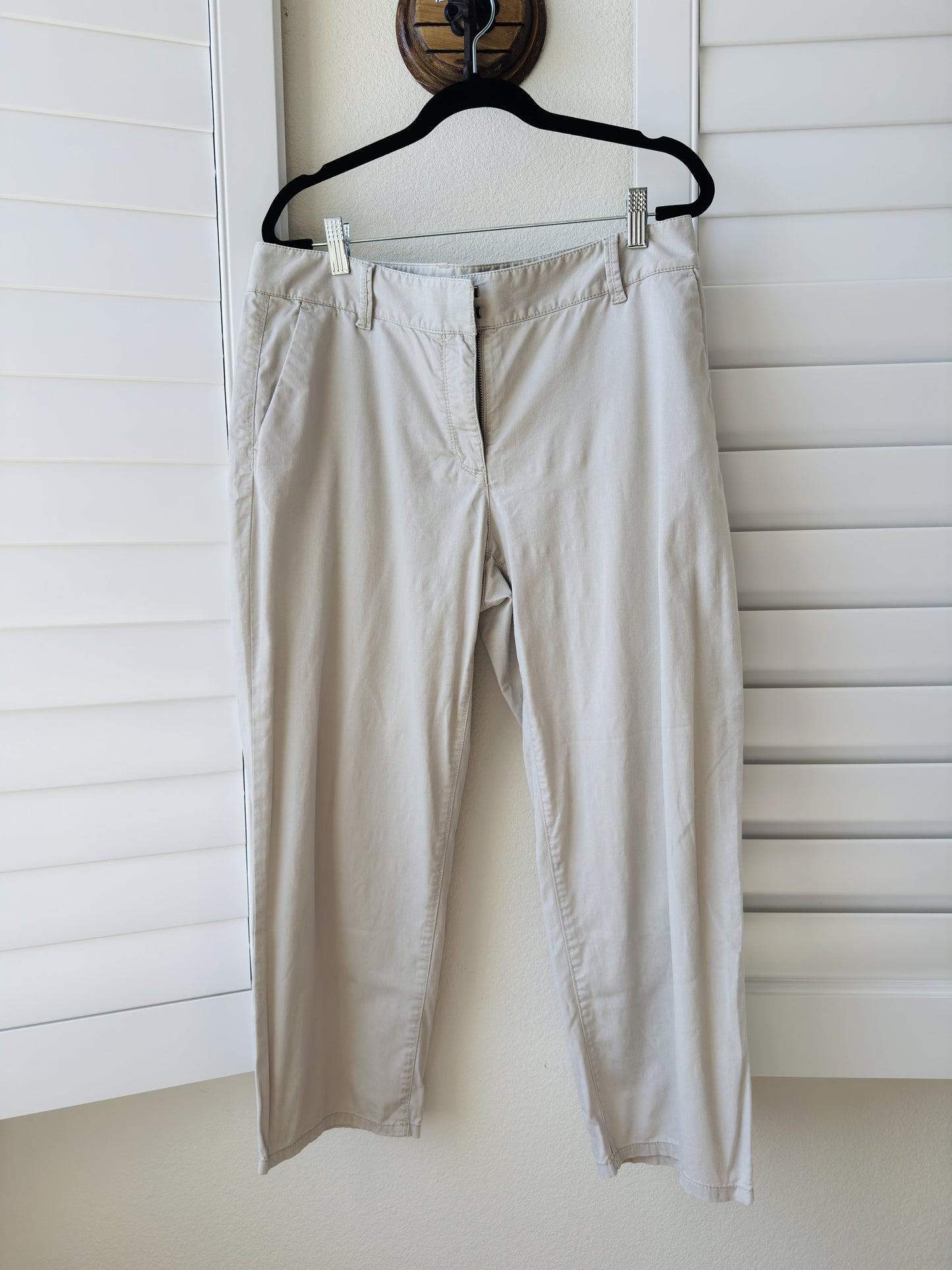 Ann Taylor Beige Chino Ankle Pants Size 8